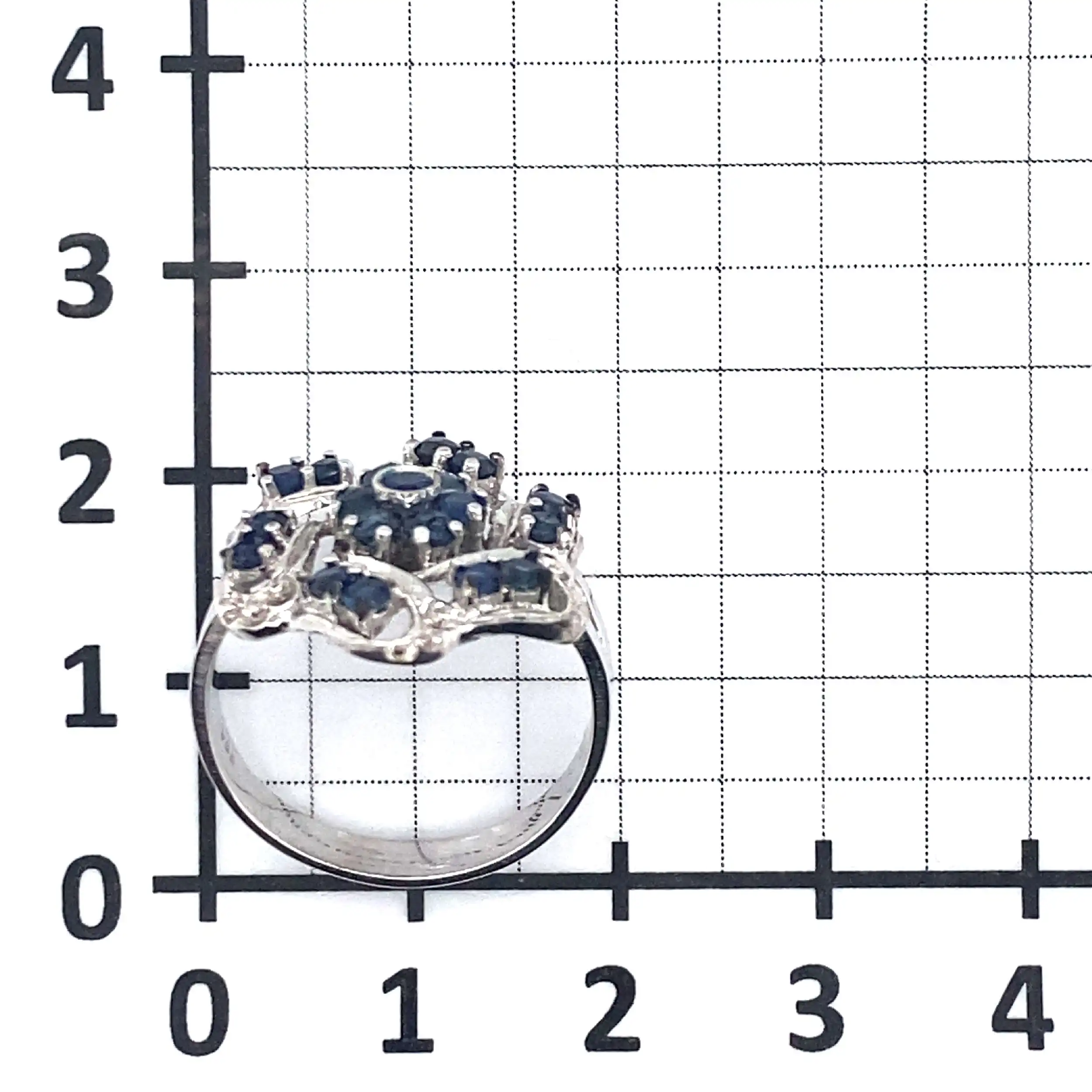Ring Weißgold mit Saphiren Ring Weißgold mit Saphiren