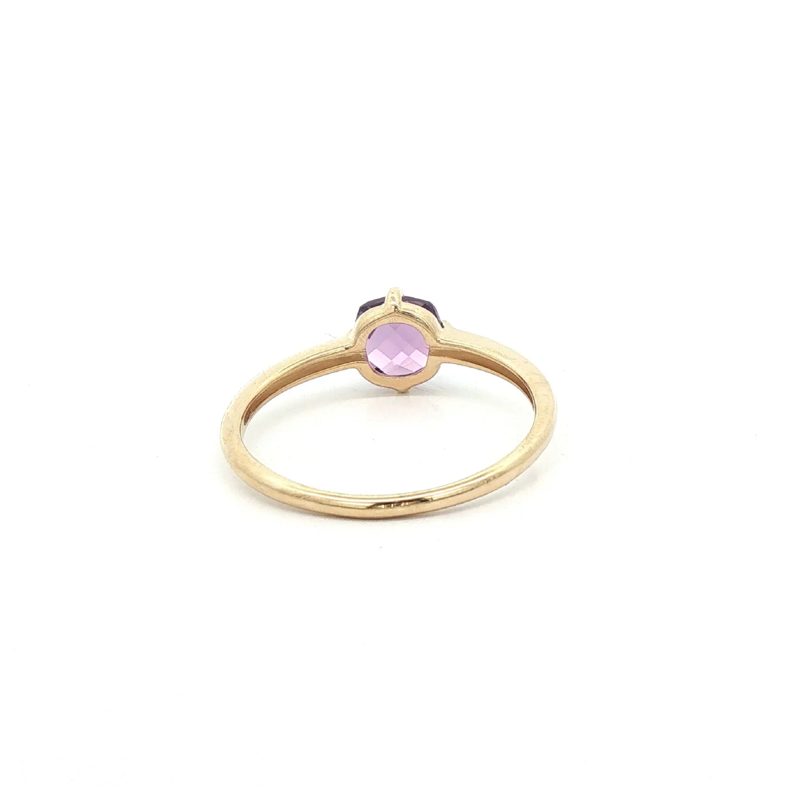 Ring Gelbgold mit llia Stein