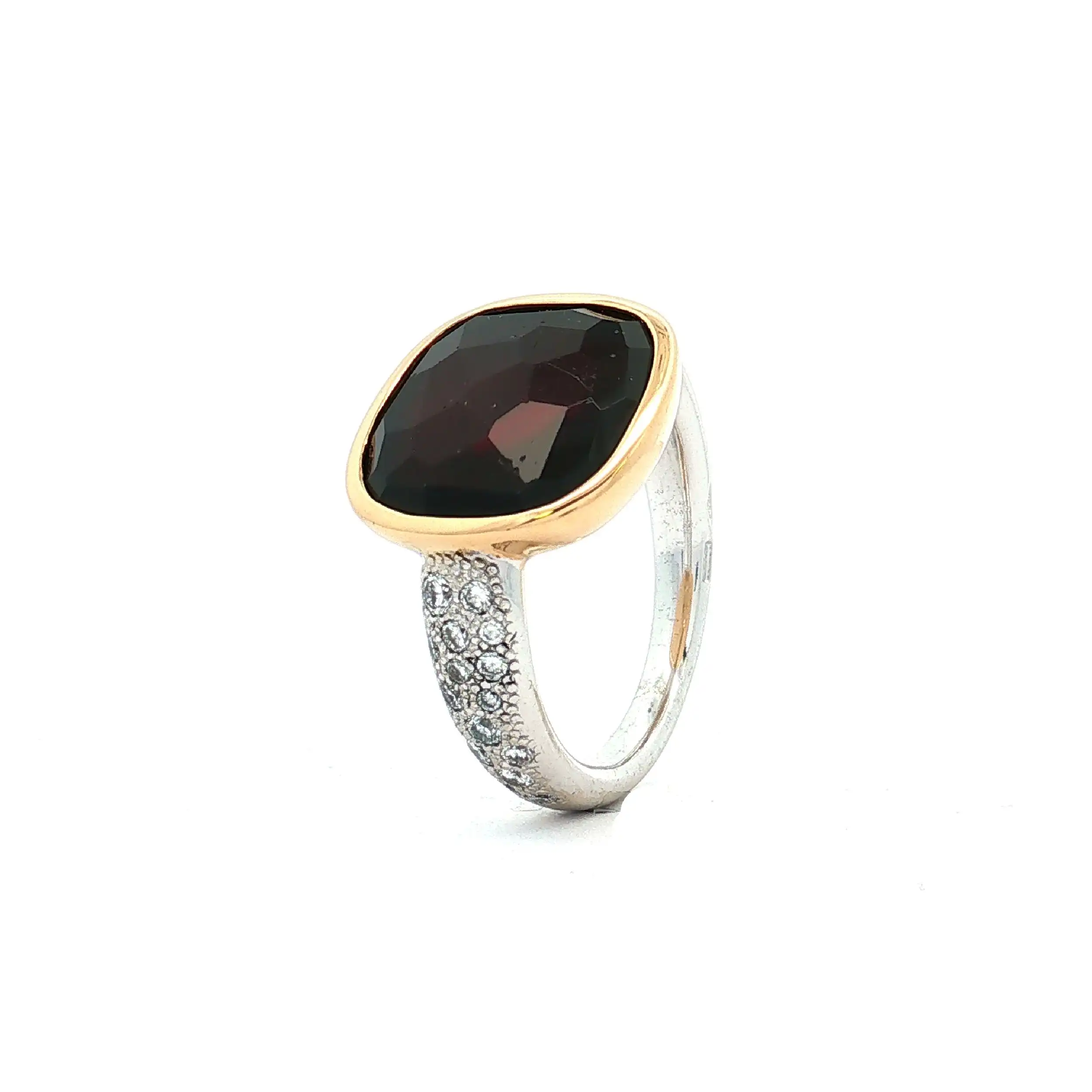 Ring Pomellato Sherazade mit Granat und Brillanten Ring Pomellato Sherazade mit Granat und Brillanten