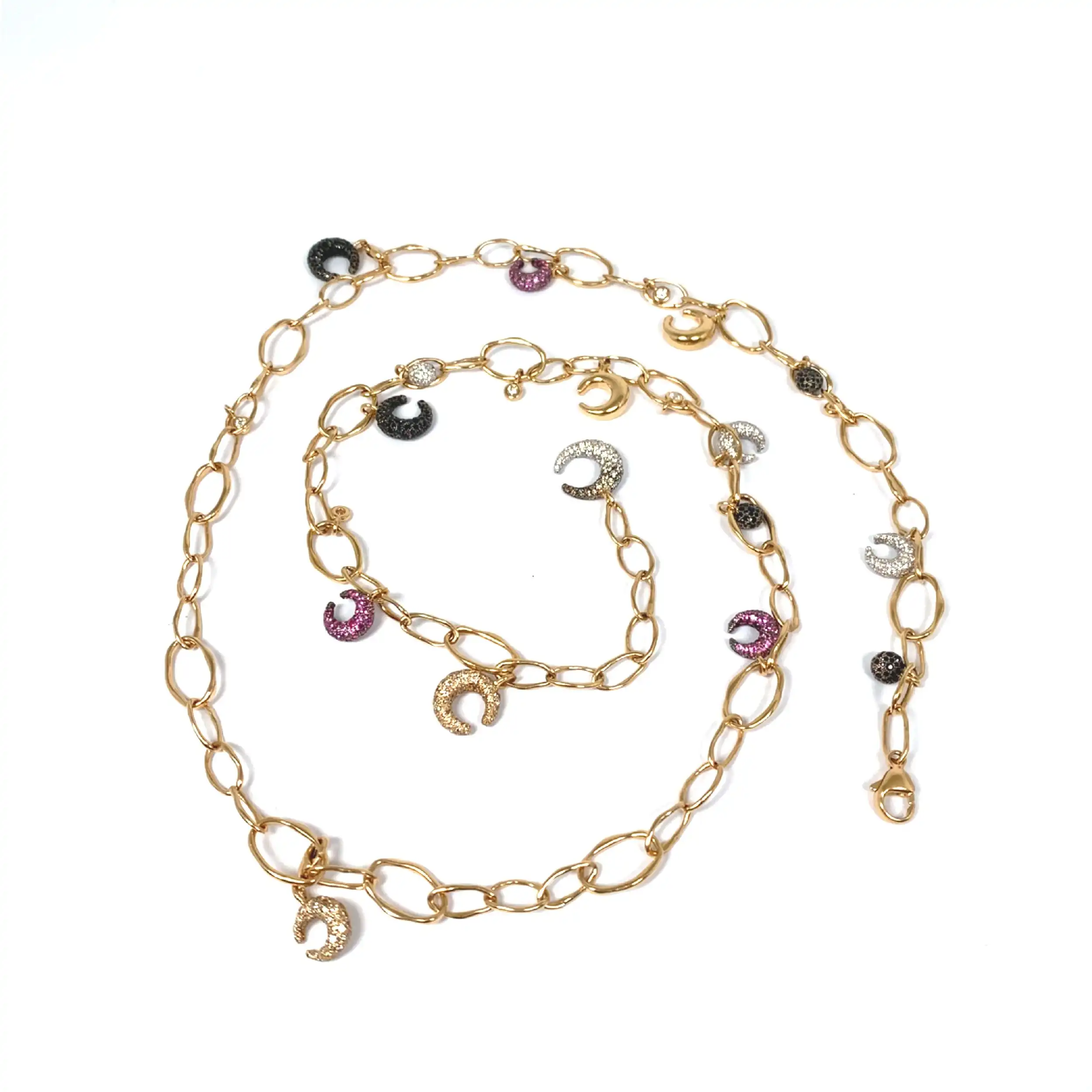 Collier Rotgold Al Coro Mezzaluna mit Saphiren, Diamanten und Brillanten Collier Rotgold Al Coro Mezzaluna mit Saphiren, Diamanten und Brillanten