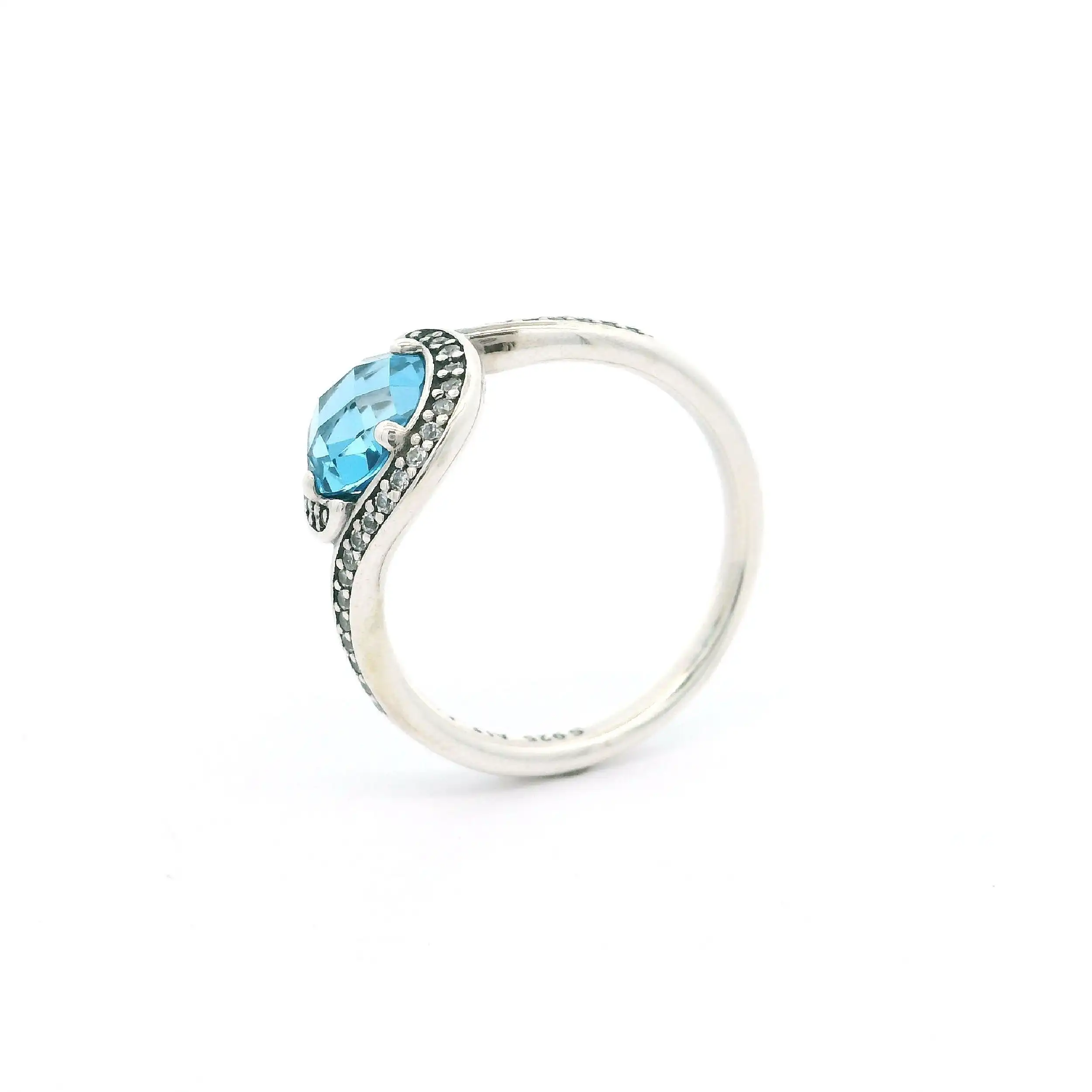 Silberring Pandora mit blauem Farbstein & Zirkonia