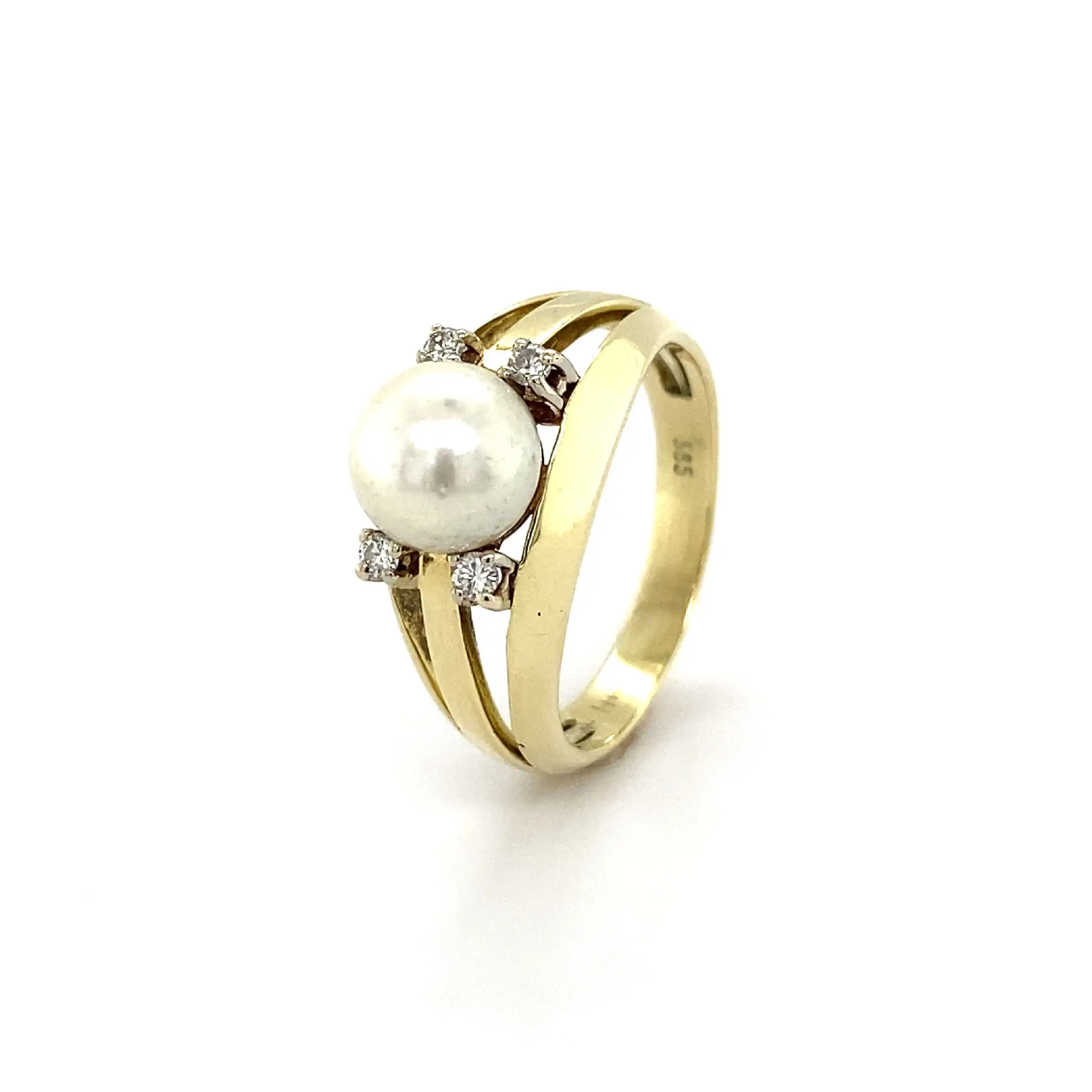 Ring Gelbgold mit Perle und Brillanten Ring Gelbgold mit Perle und Brillanten