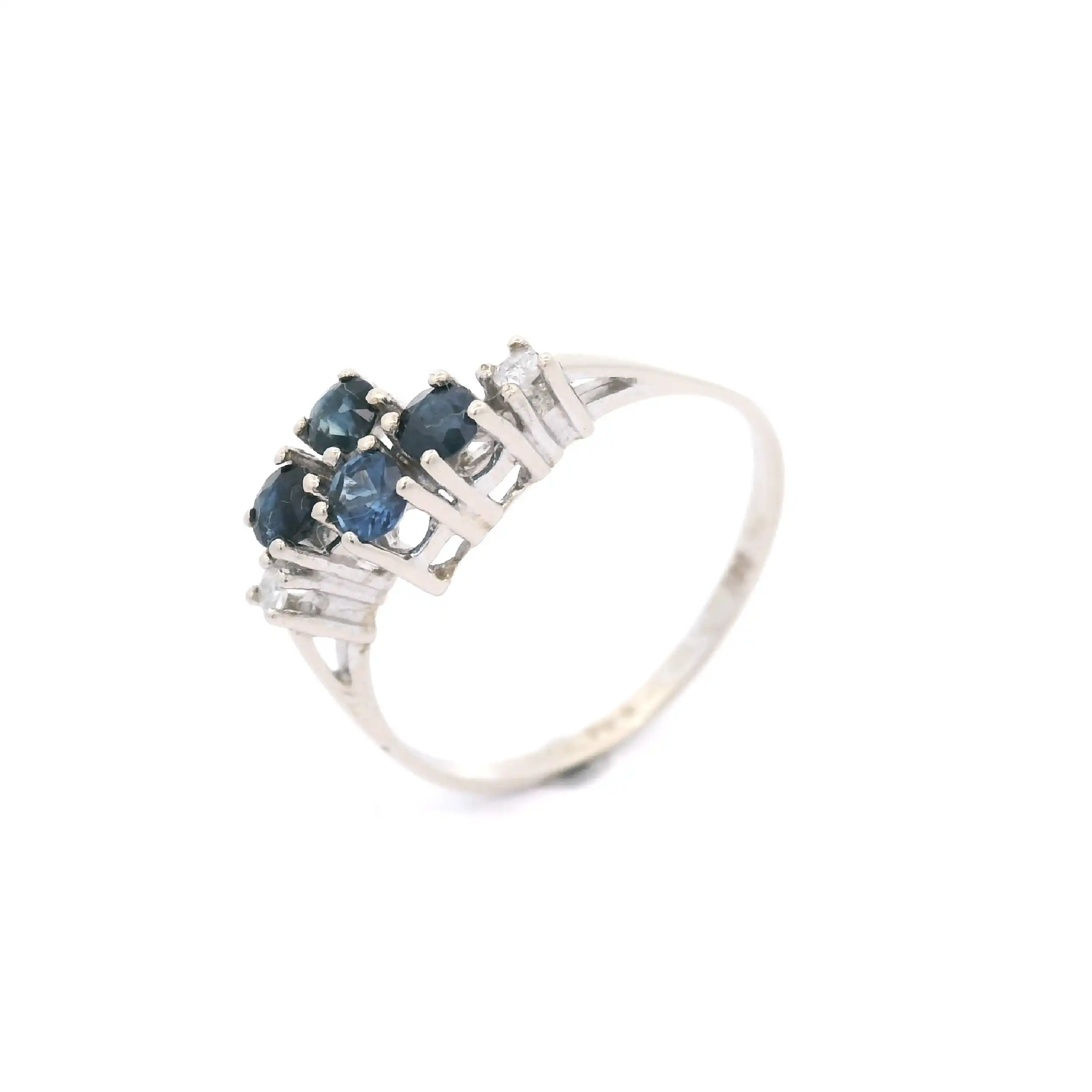 Ring Weißgold mit Diamanten und blauen Steinen Ring Weißgold mit Diamanten und blauen Steinen