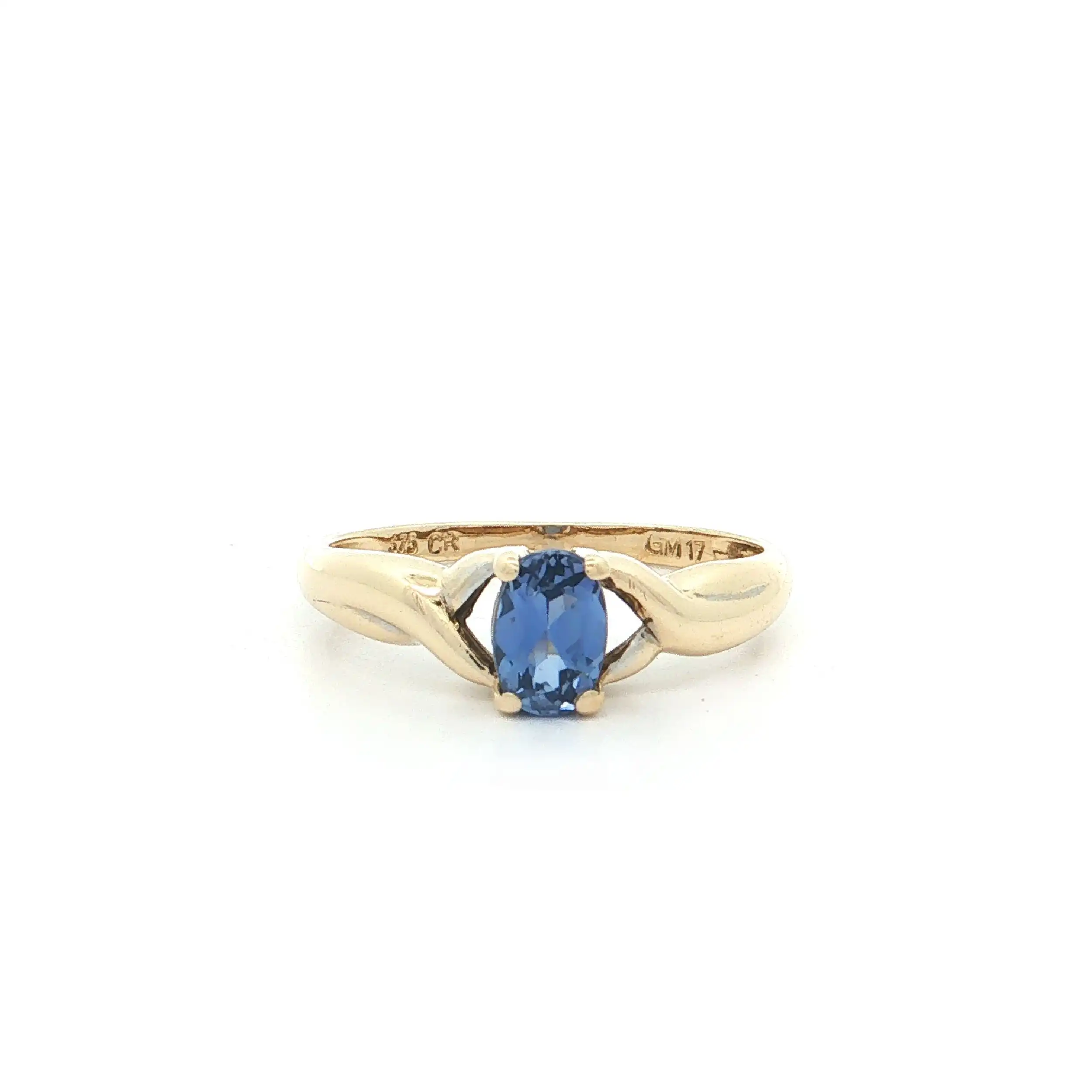 Ring Gelbgold mit synthetischem Korund Ring Gelbgold mit synthetischem Korund