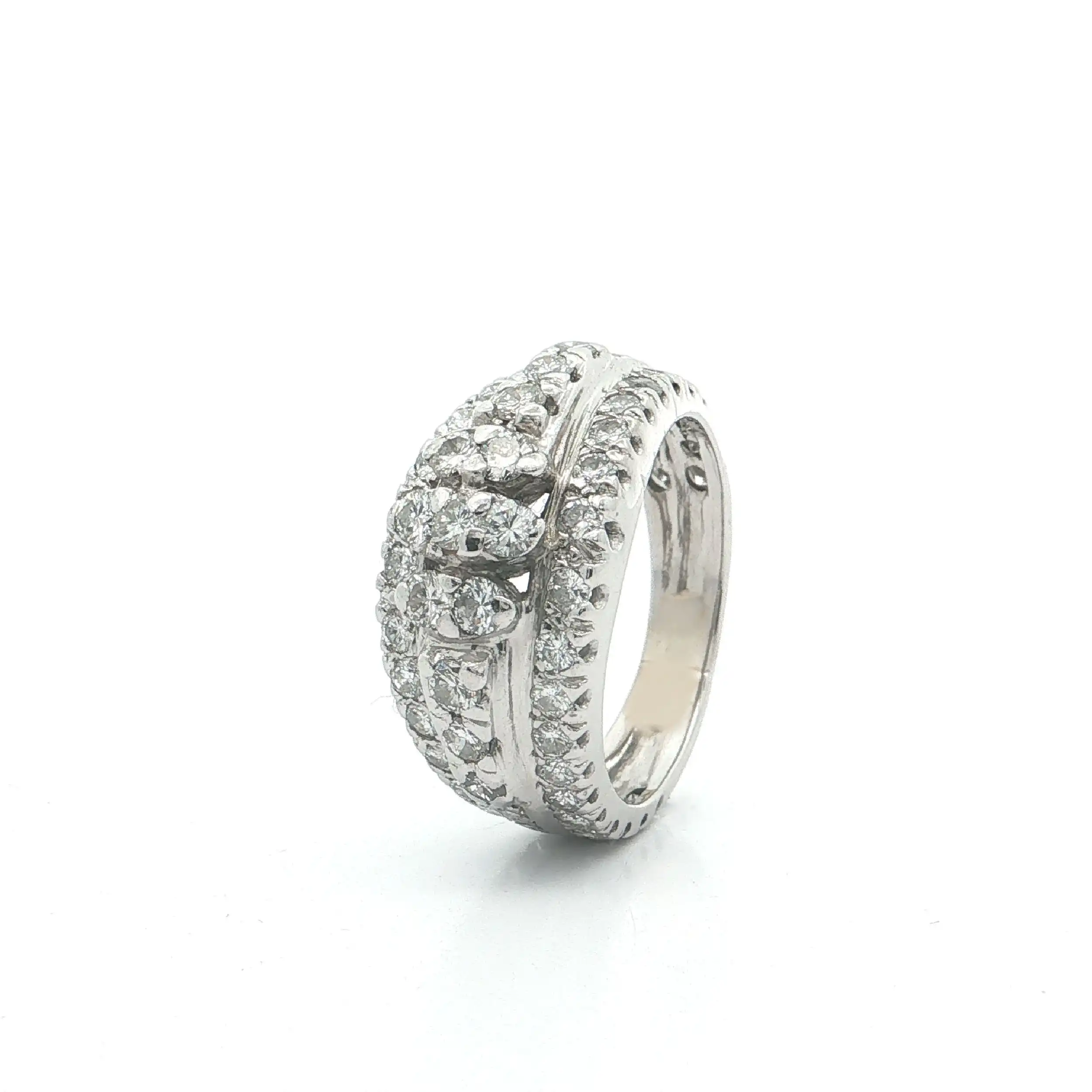 Ring Weißgold mit Brillanten und Diamanten