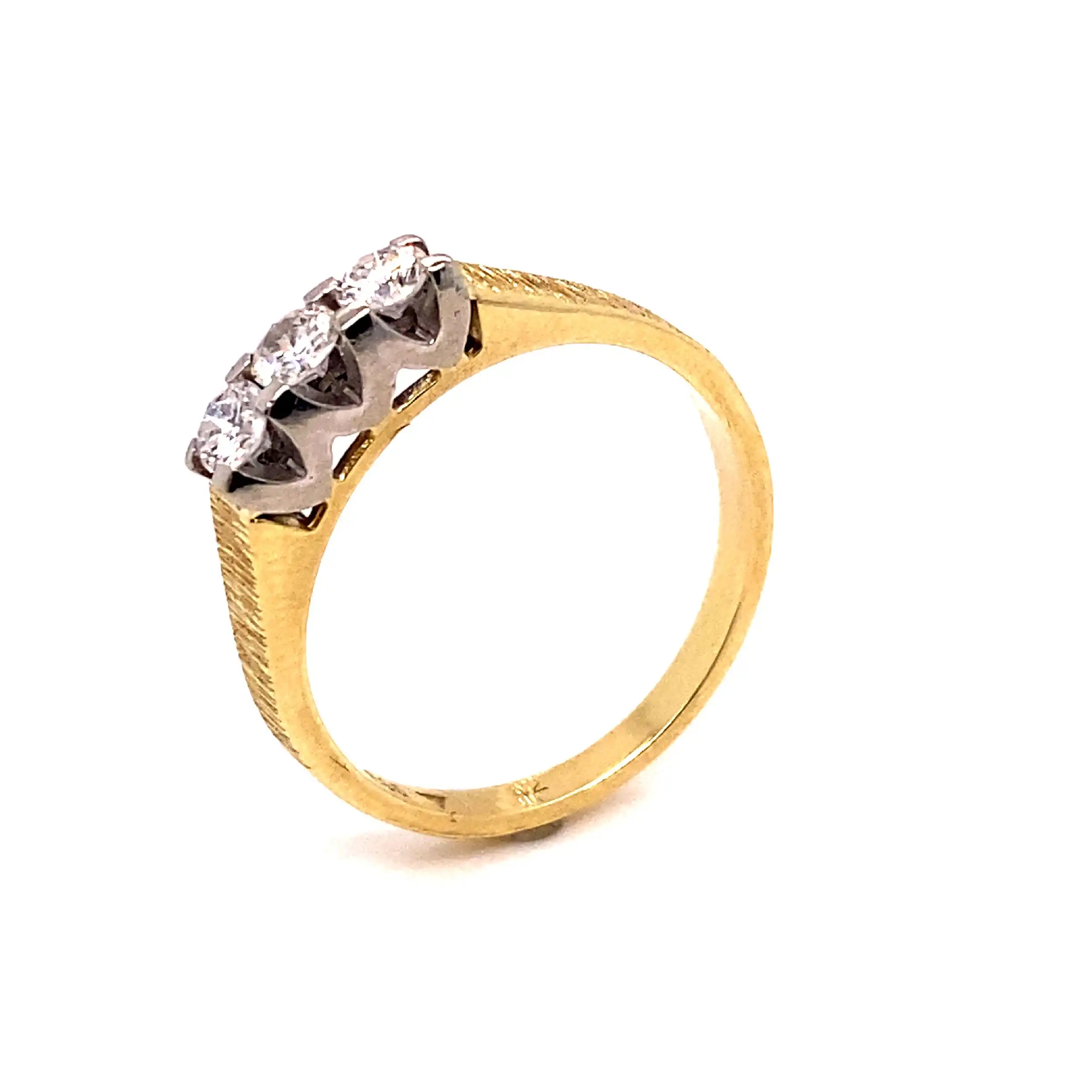 Ring mit Brillanten, graviert mit 0,42ct Ring mit Brillanten, graviert mit 0,42ct