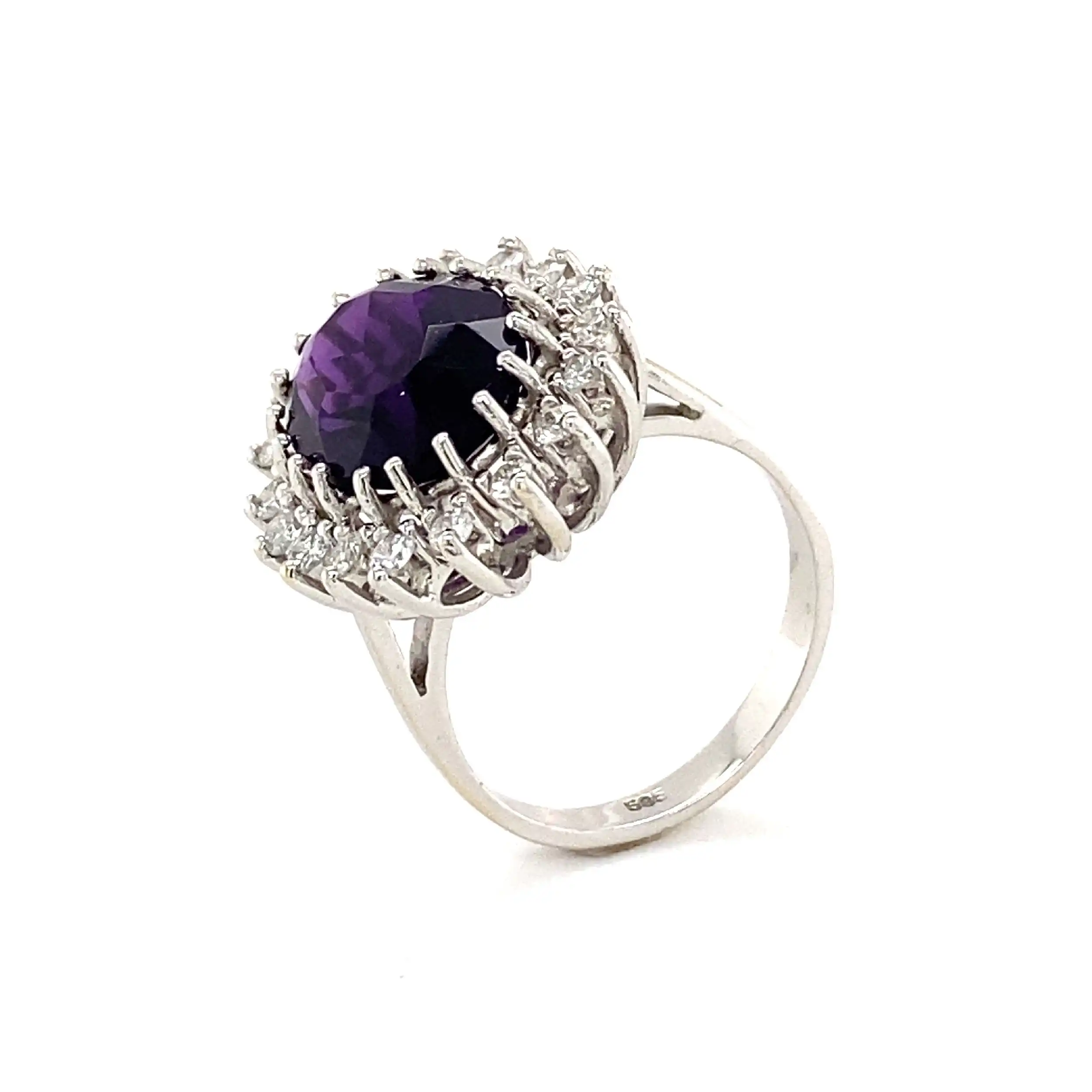 Ring Weißgold mit Amethyst & Brillanten Ring Weißgold mit Amethyst & Brillanten