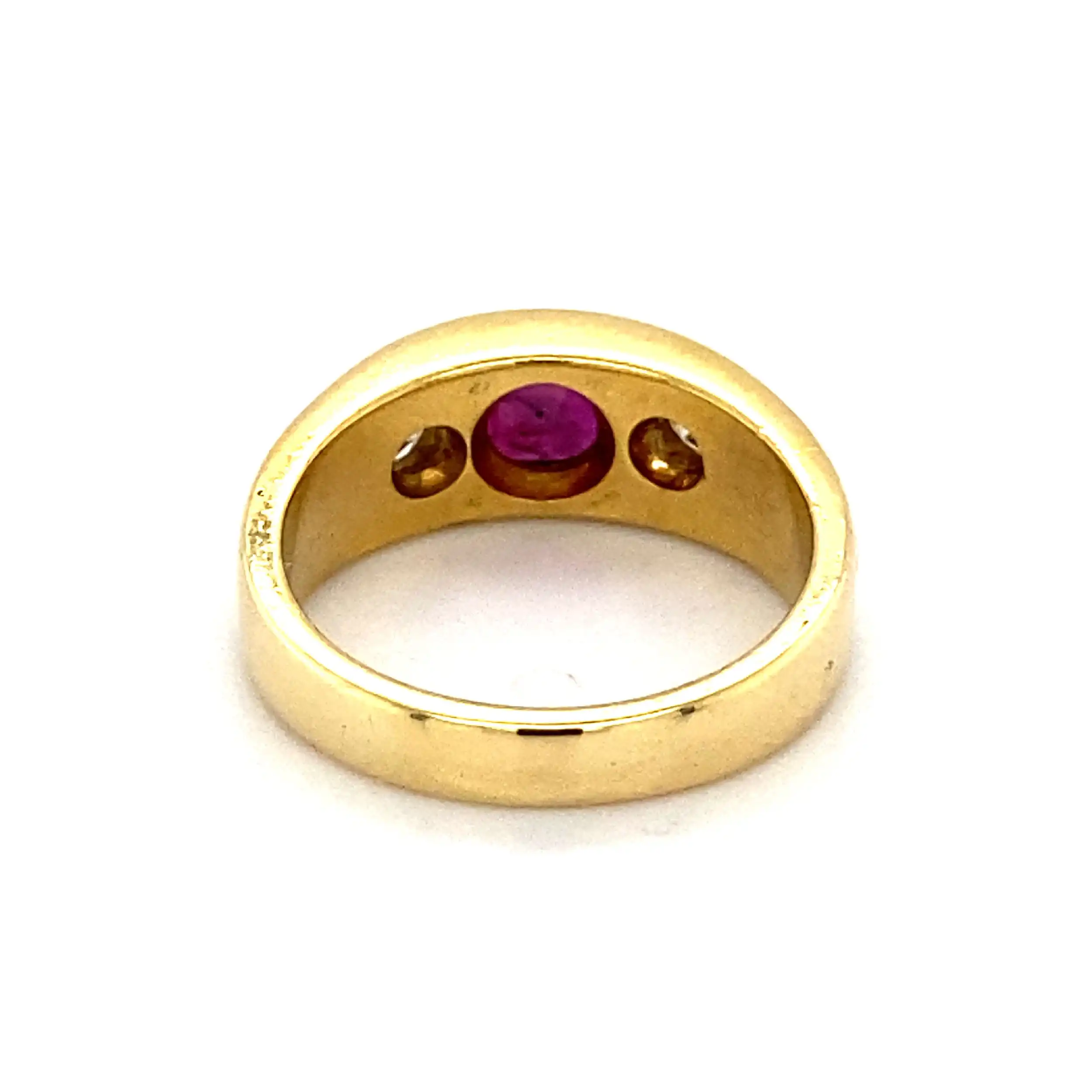 Ring Gelbgold mit Rubin und Brillanten Ring Gelbgold mit Rubin und Brillanten