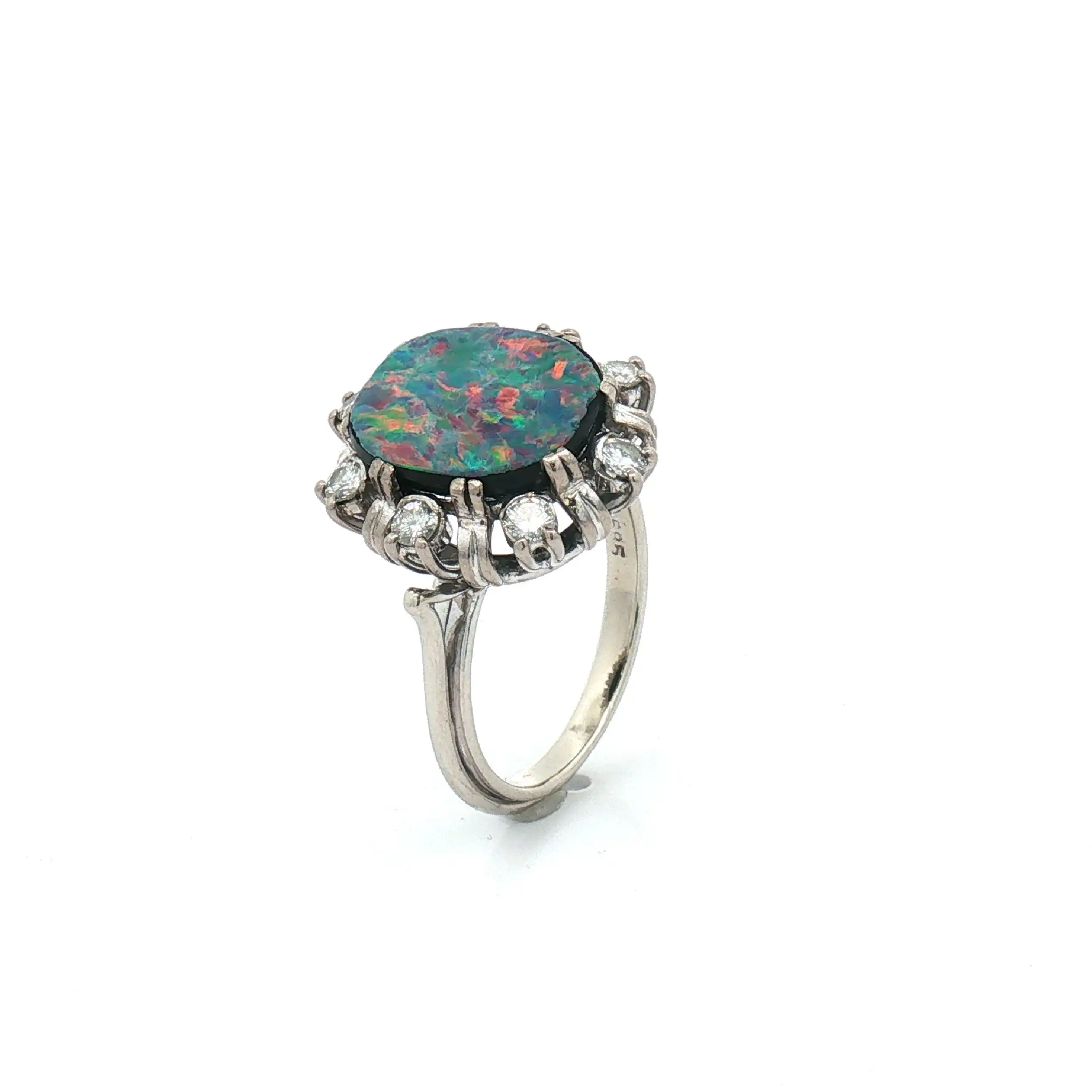 Ring Weißgold mit Opal Doublette und Brillanten Ring Weißgold mit Opal Doublette und Brillanten