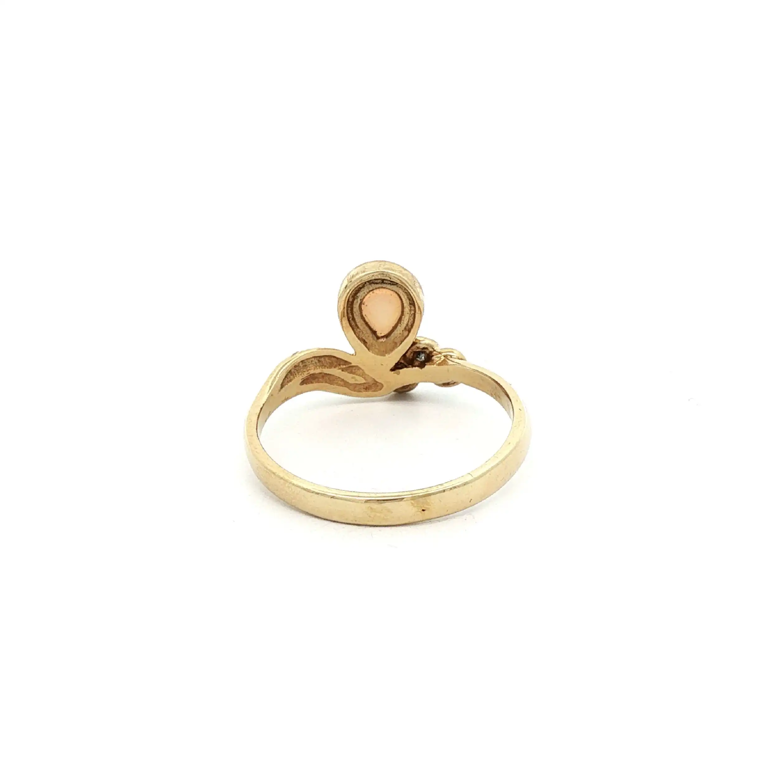Ring Gelbgold mit Opal und Diamanten