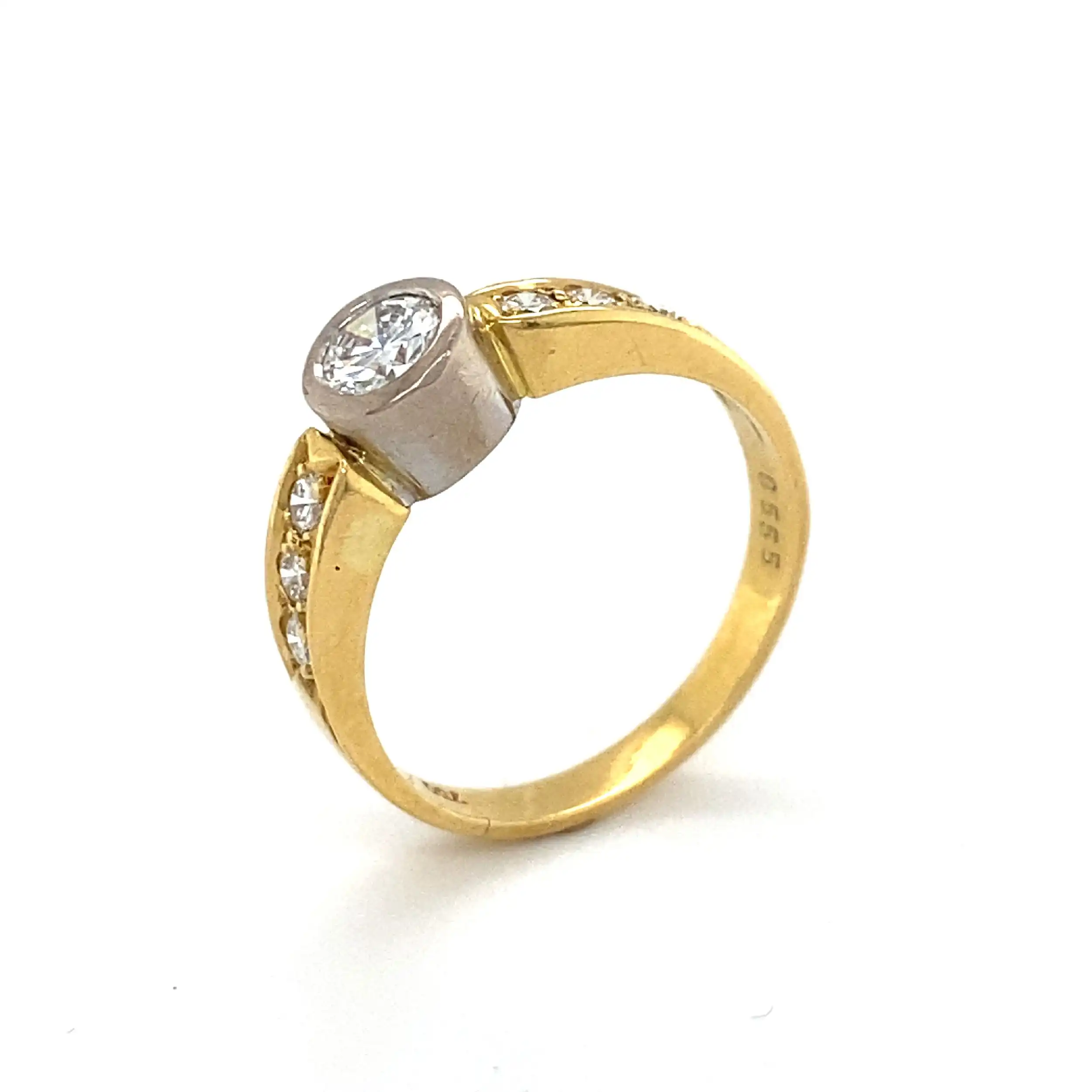 Ring Bicolor mit Brillanten, graviert mit 0.55ct Ring Bicolor mit Brillanten, graviert mit 0.55ct
