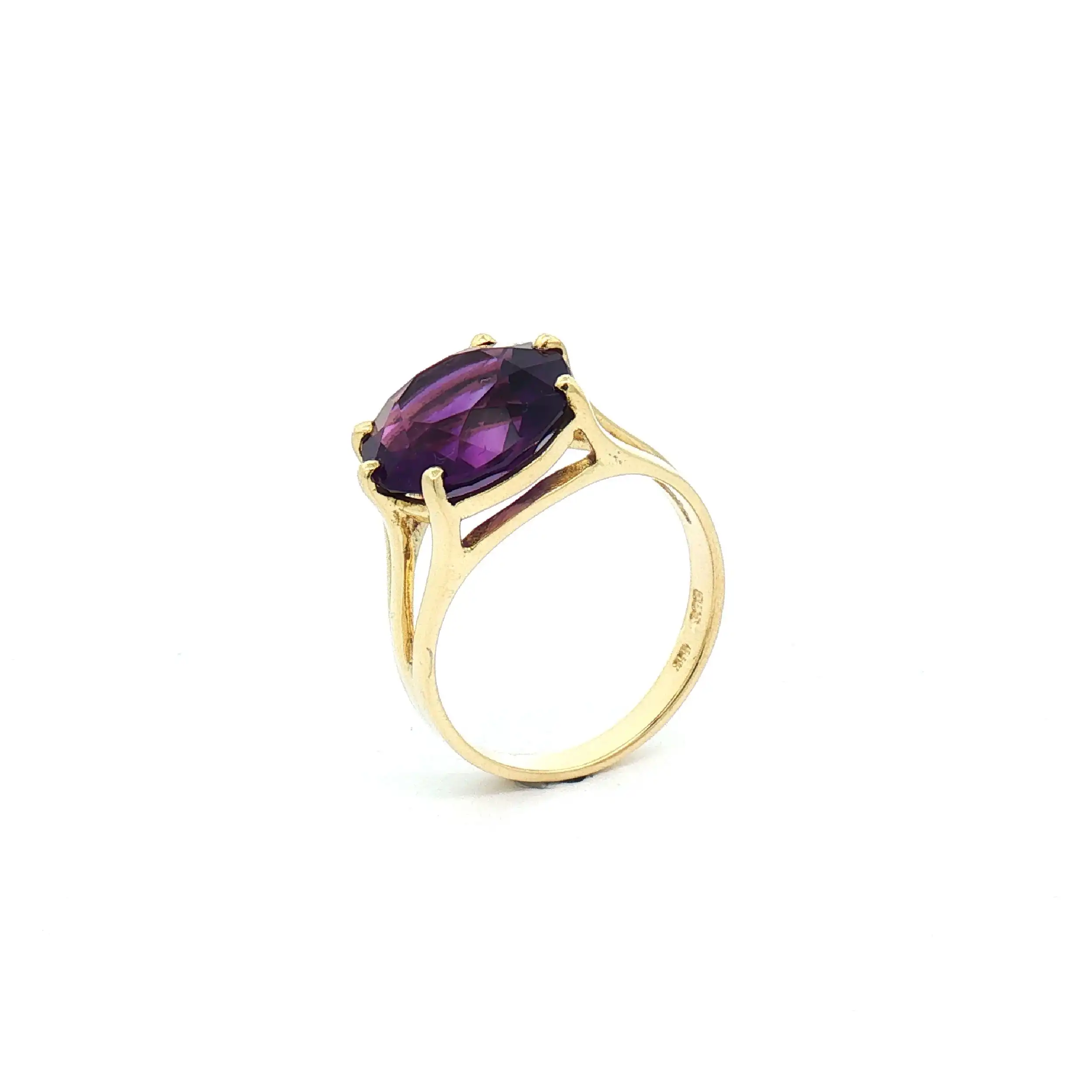 Ring Gelbgold mit Amethyst Ring Gelbgold mit Amethyst