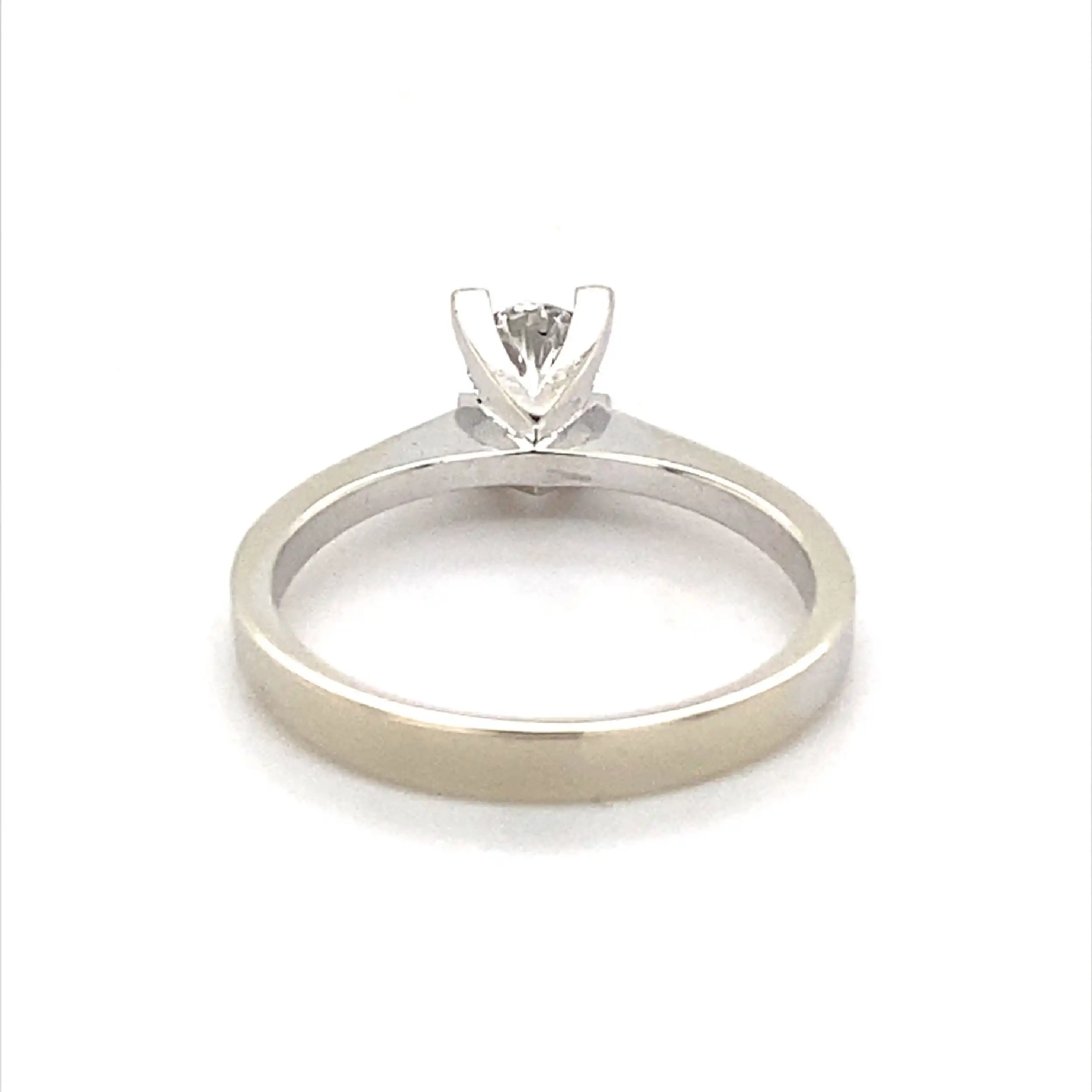 Ring Weißgold mit Brillant Ring Weißgold mit Brillant
