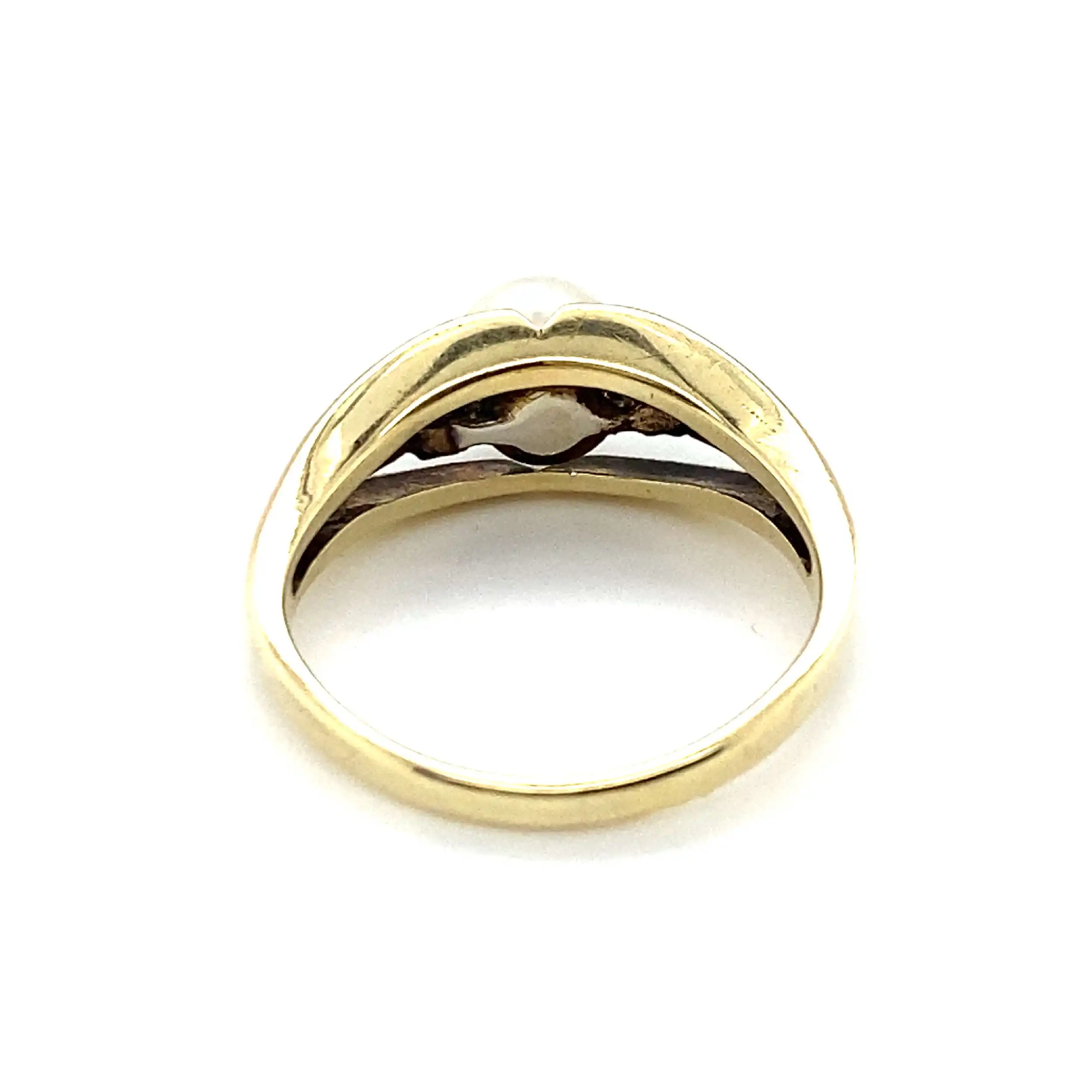 Ring Gelbgold mit Perle und Brillanten Ring Gelbgold mit Perle und Brillanten
