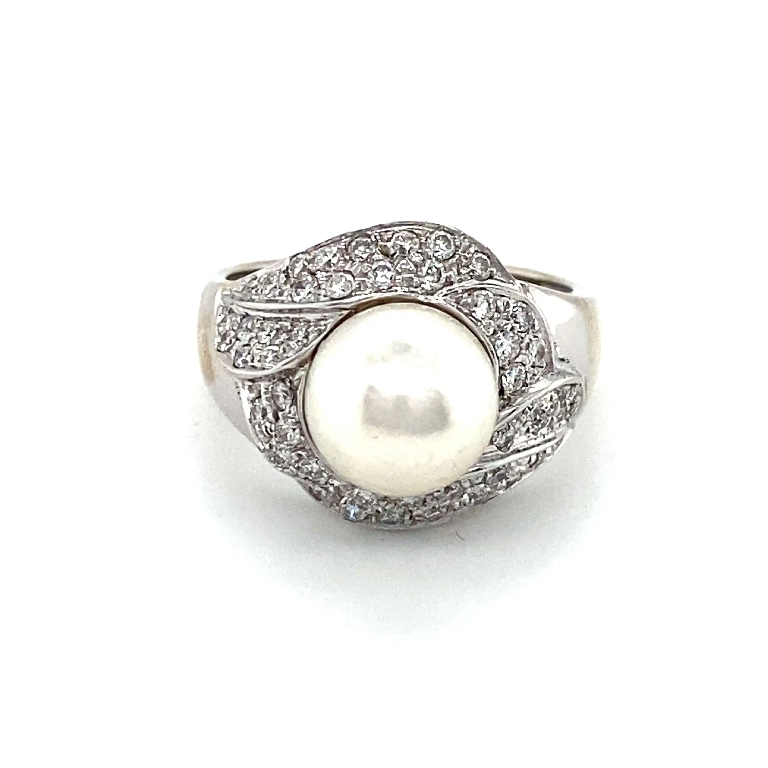 Ring Weißgold mit Brillanten und Perle Ring Weißgold mit Brillanten und Perle