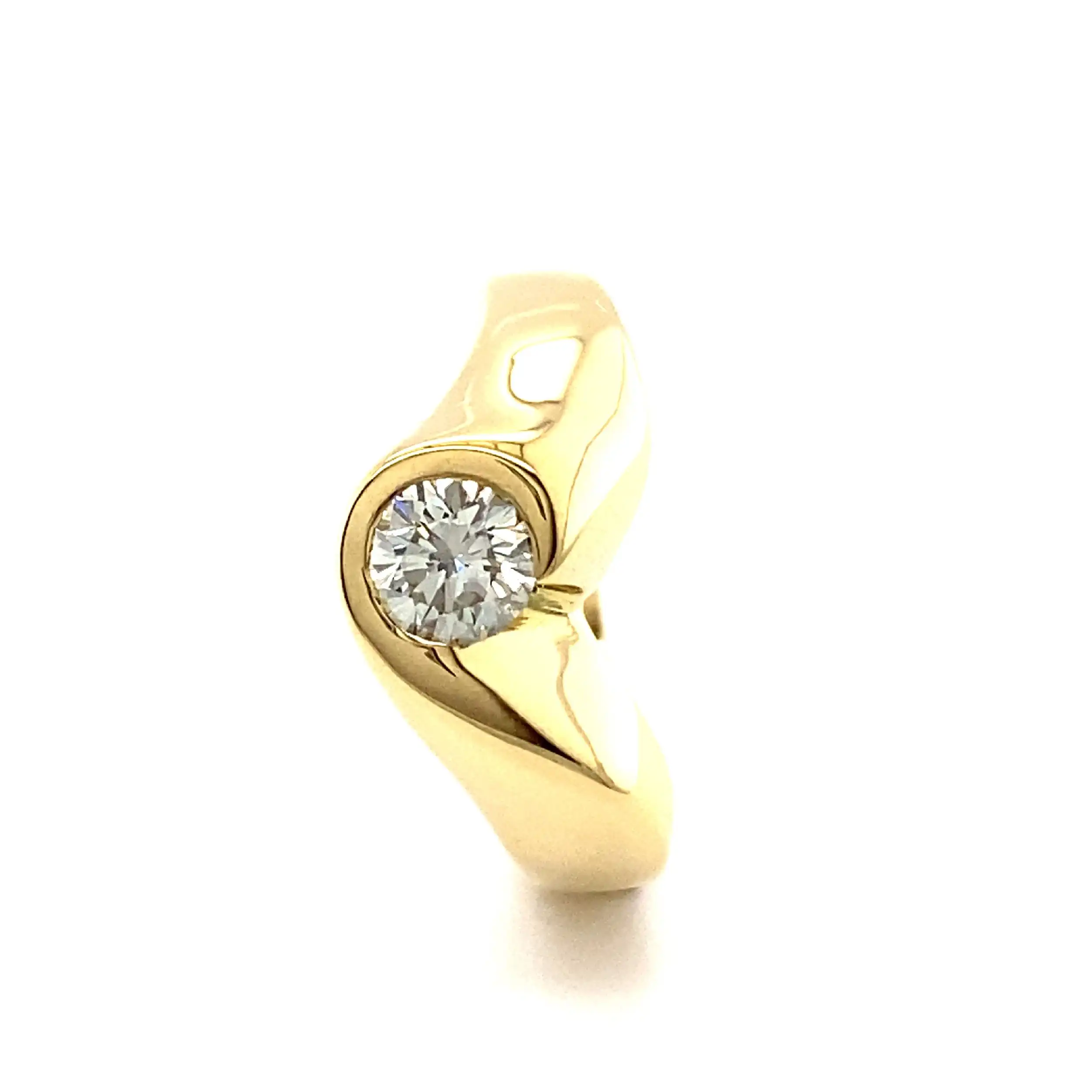 Ring Gelbgold mit Brillant Ring Gelbgold mit Brillant