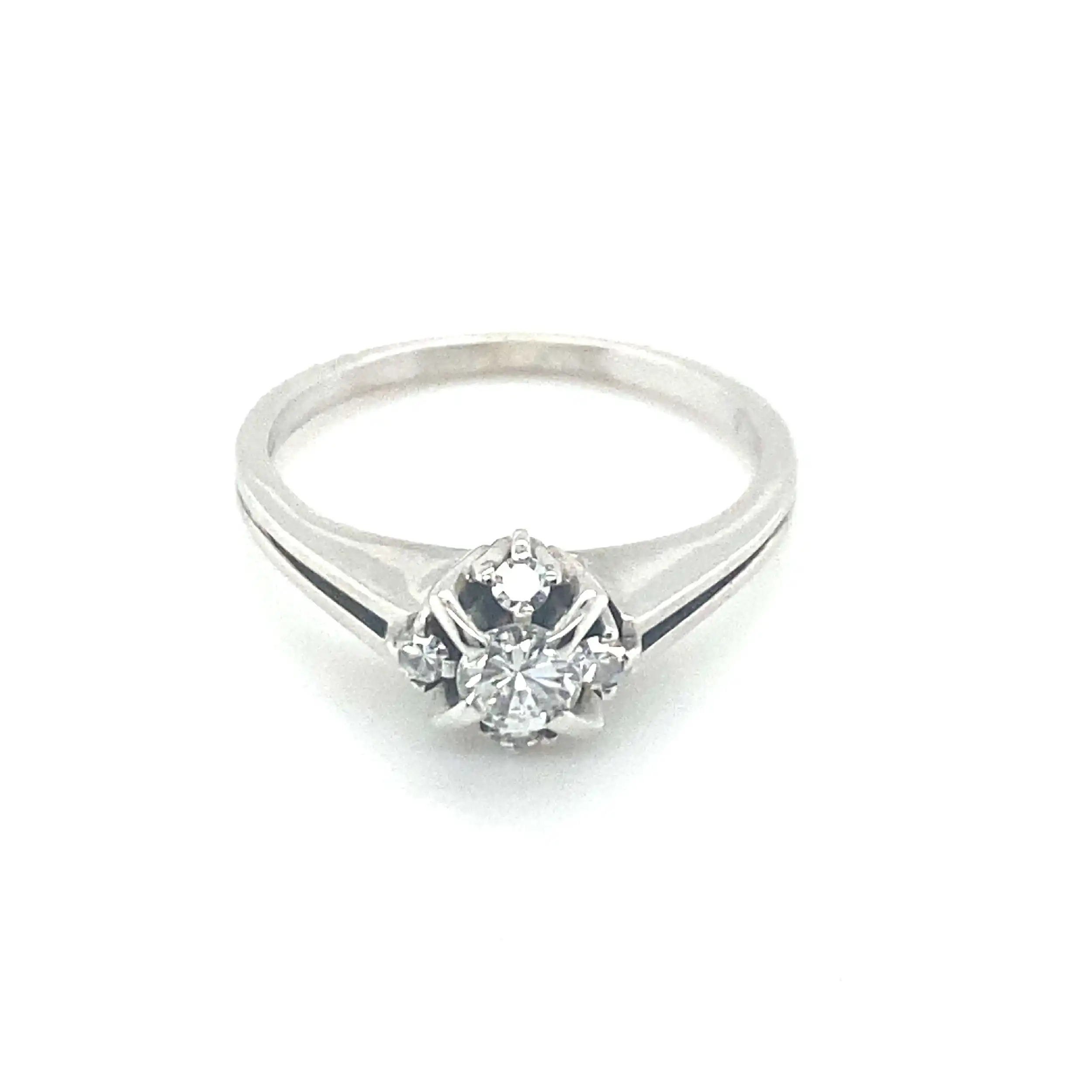 Ring Weißgold mit Brillant und Diamanten Ring Weißgold mit Brillant und Diamanten