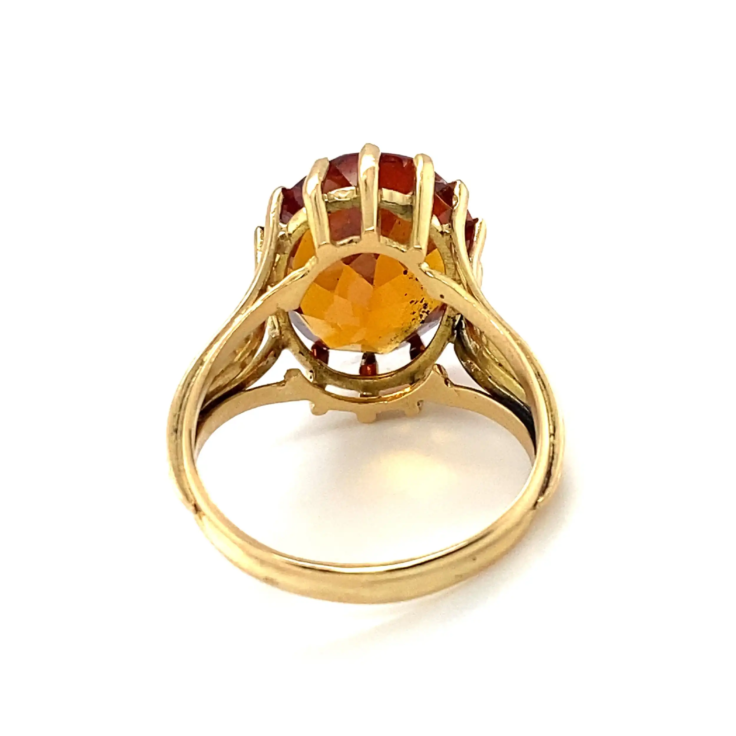 Ring Gelbgold mit orangem Farbstein Ring Gelbgold mit orangem Farbstein
