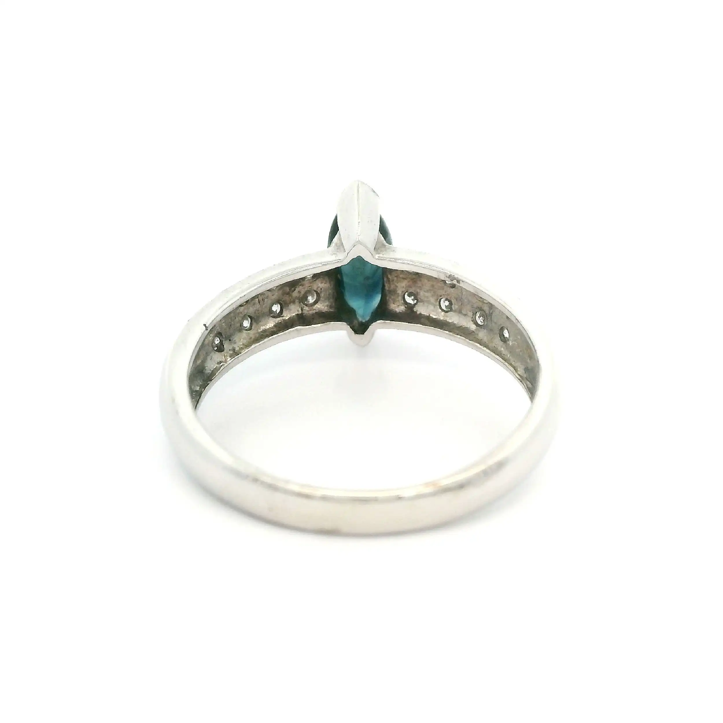 Ring Weißgold mit Brillanten und Saphir Ring Weißgold mit Brillanten und Saphir