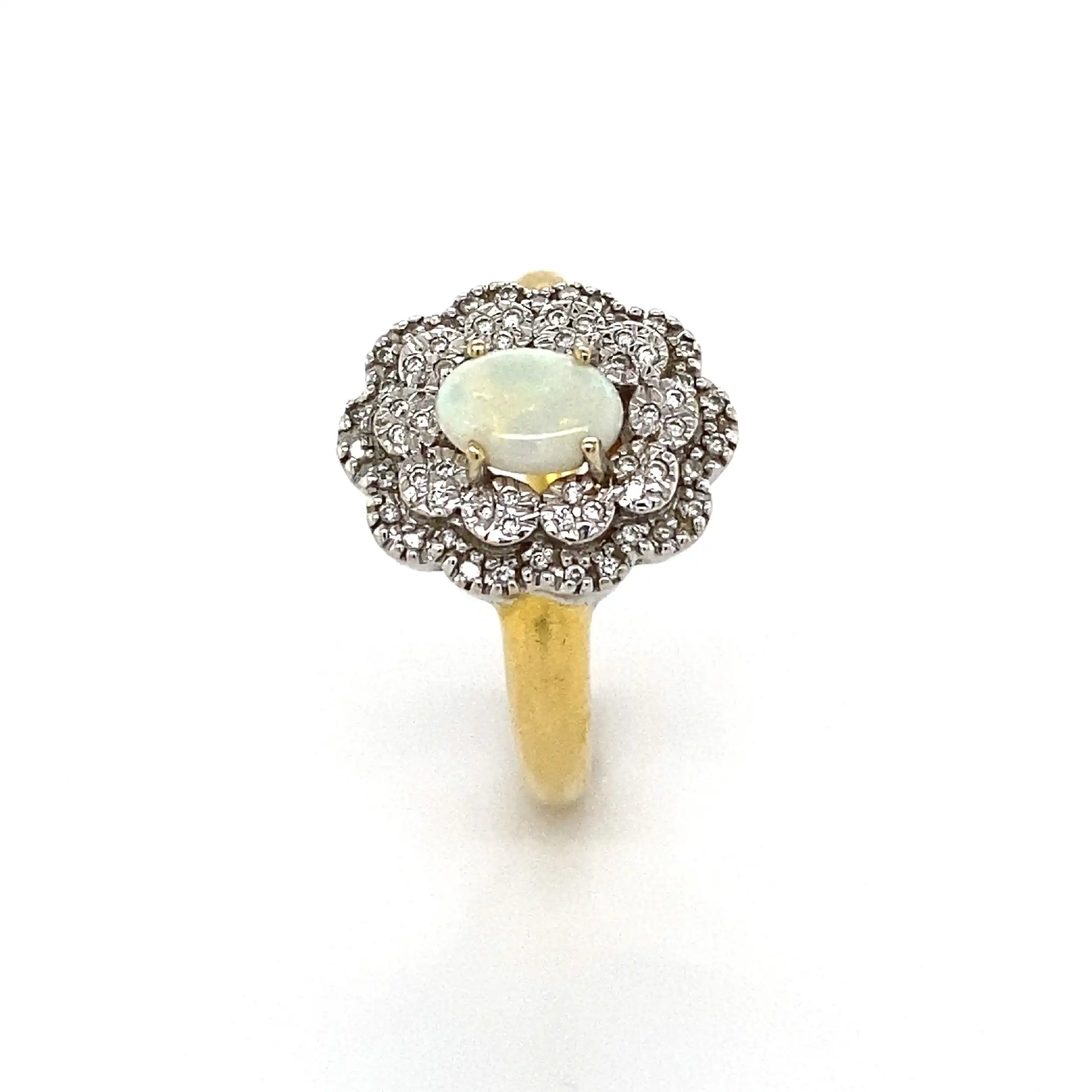 Ring Bicolor mit Opal und Brillanten Ring Bicolor mit Opal und Brillanten