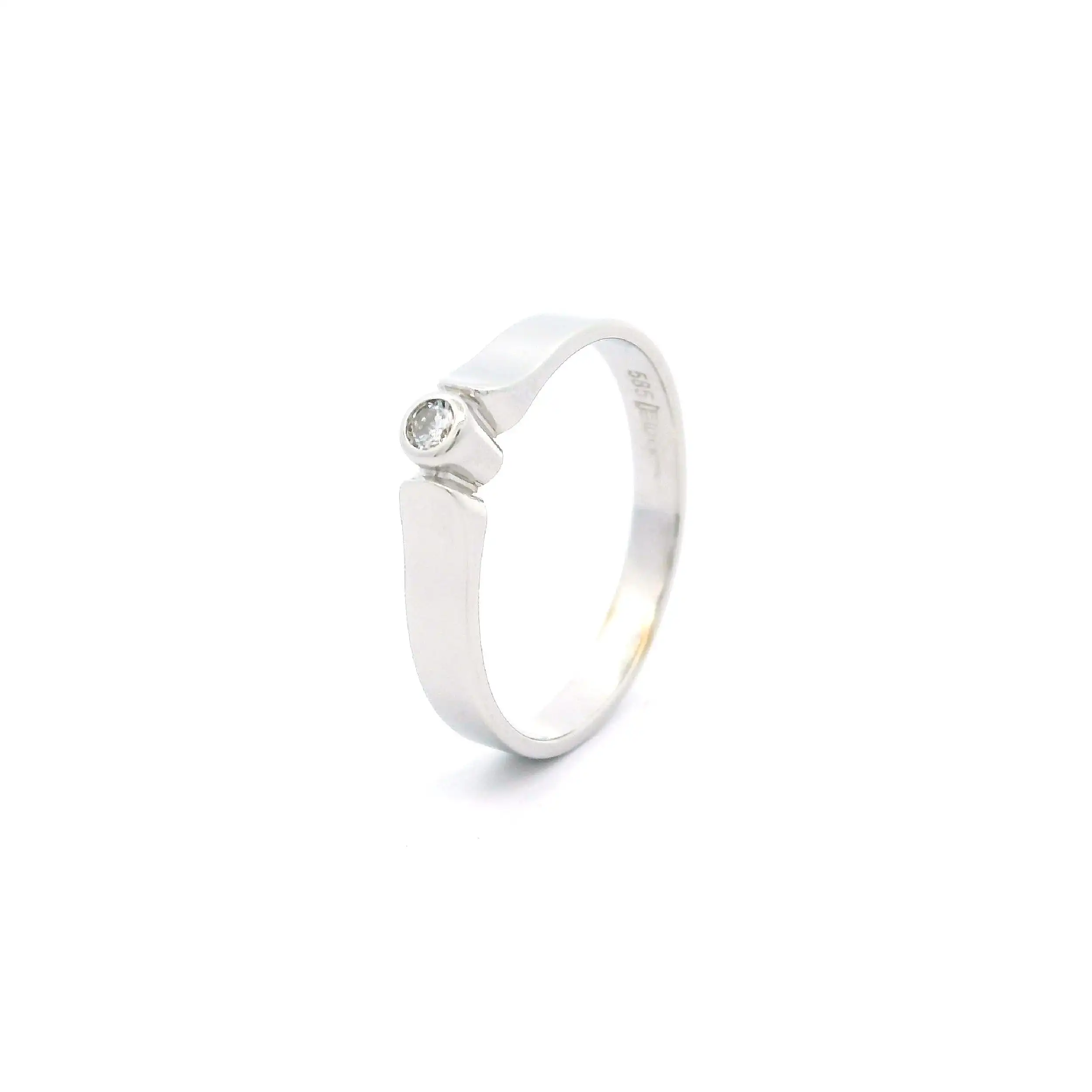 Ring Weißgold mit Brillant, graviert mit 0,05ct.