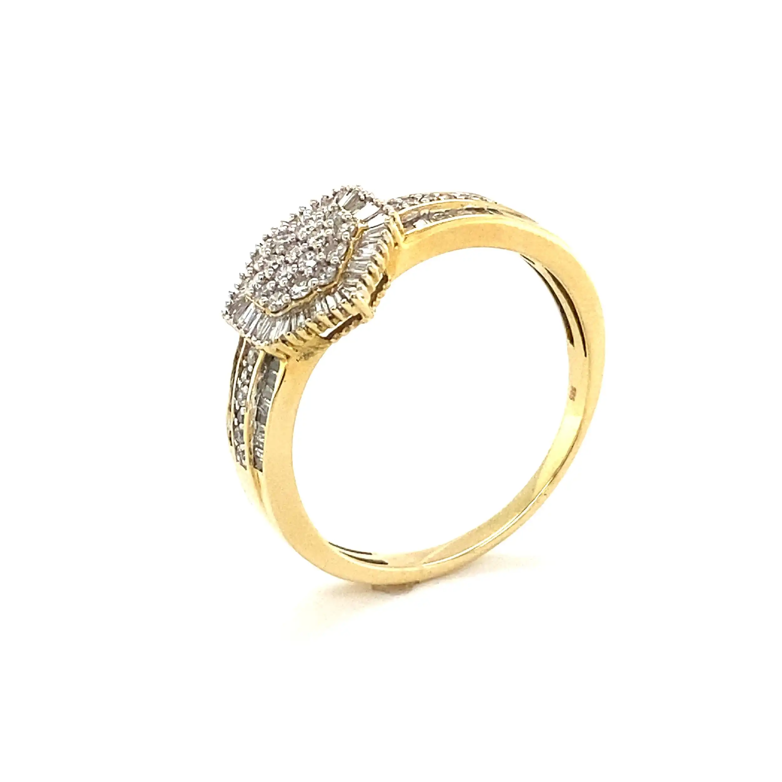 Ring Gelbgold mit Brillanten & Baguette Diamanten Ring Gelbgold mit Brillanten & Baguette Diamanten