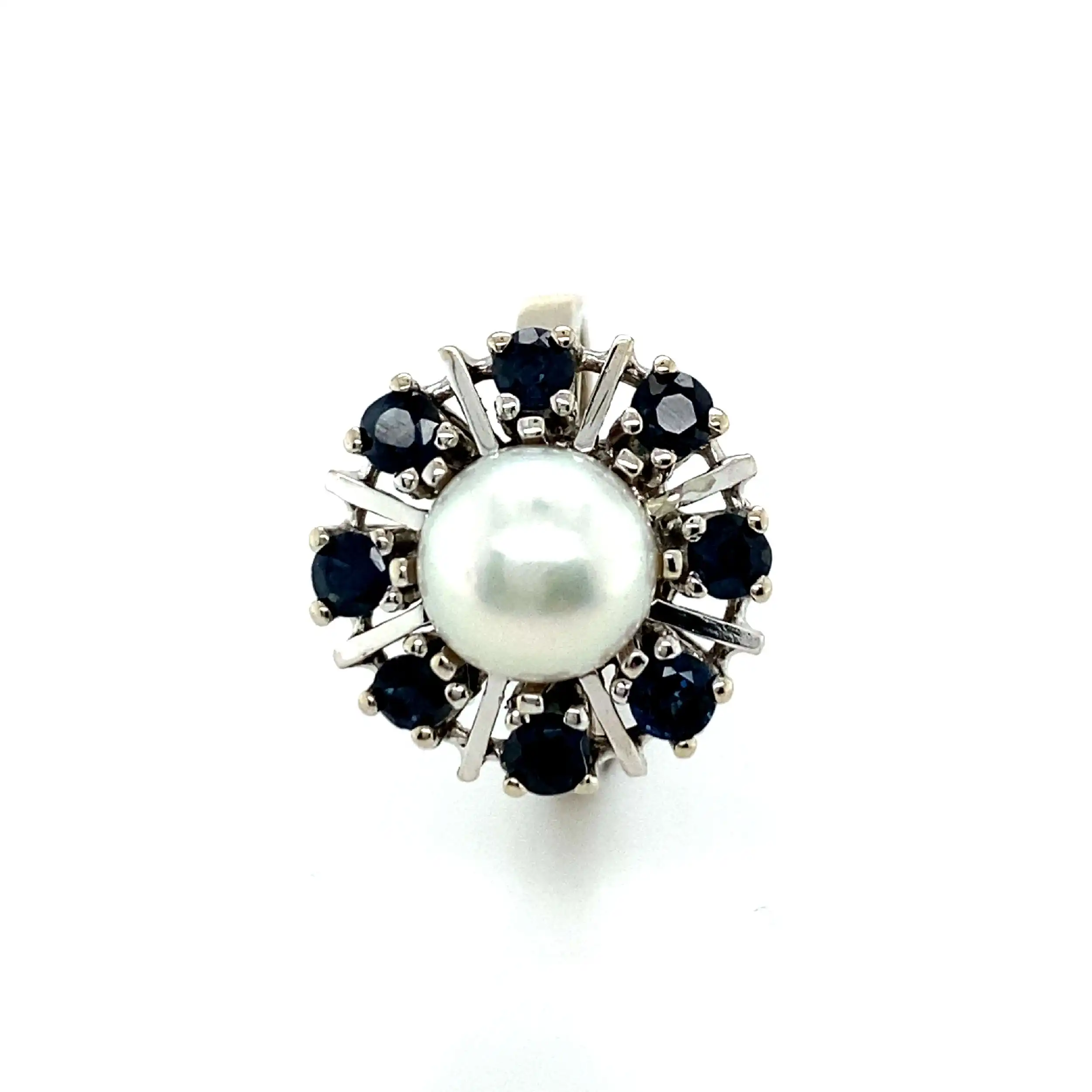 Ring Weißgold mit Perle und Saphiren Ring Weißgold mit Perle und Saphiren