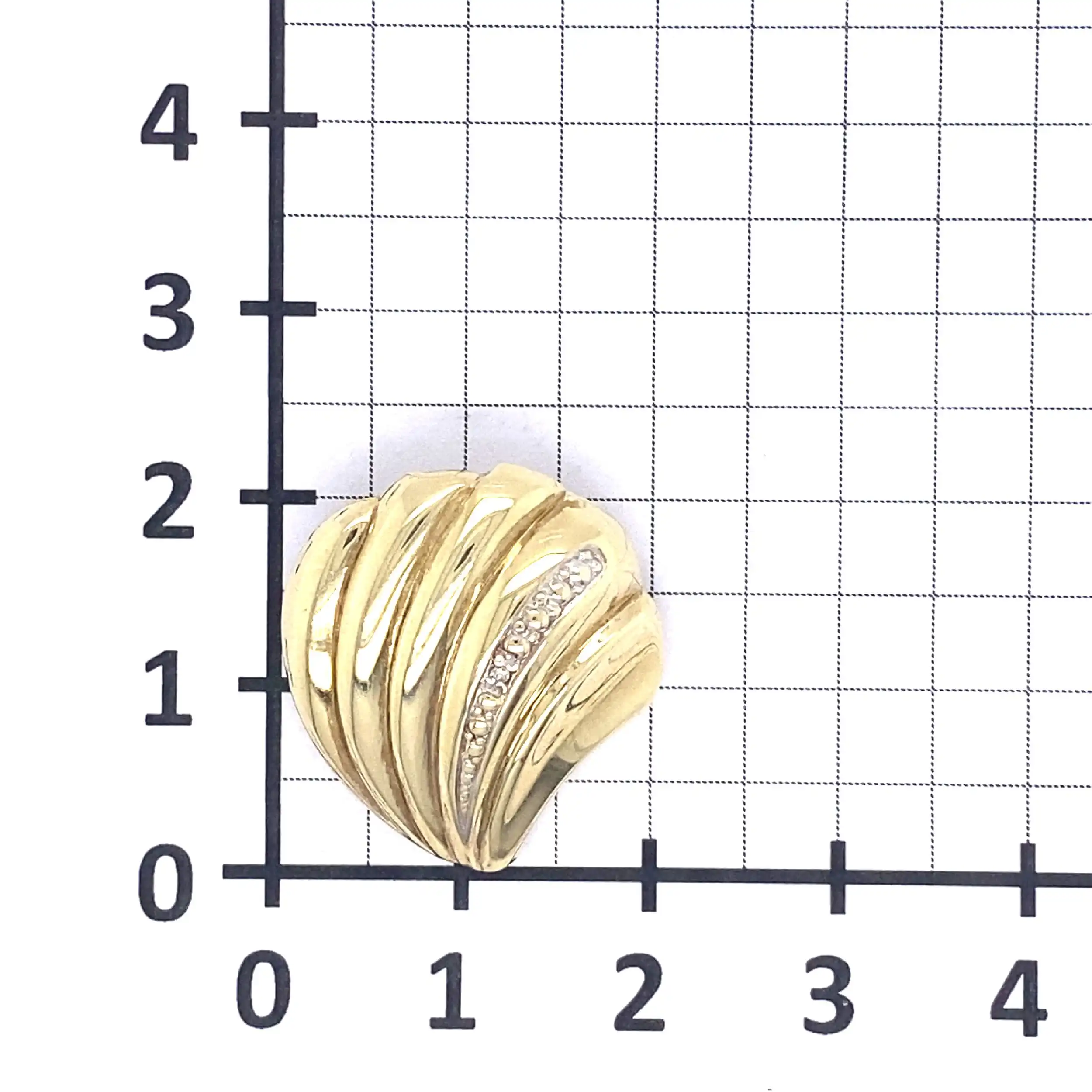 Paar Ohrclips Bicolor Muschel mit Zirkonia und Muster Paar Ohrclips Bicolor Muschel mit Zirkonia und Muster