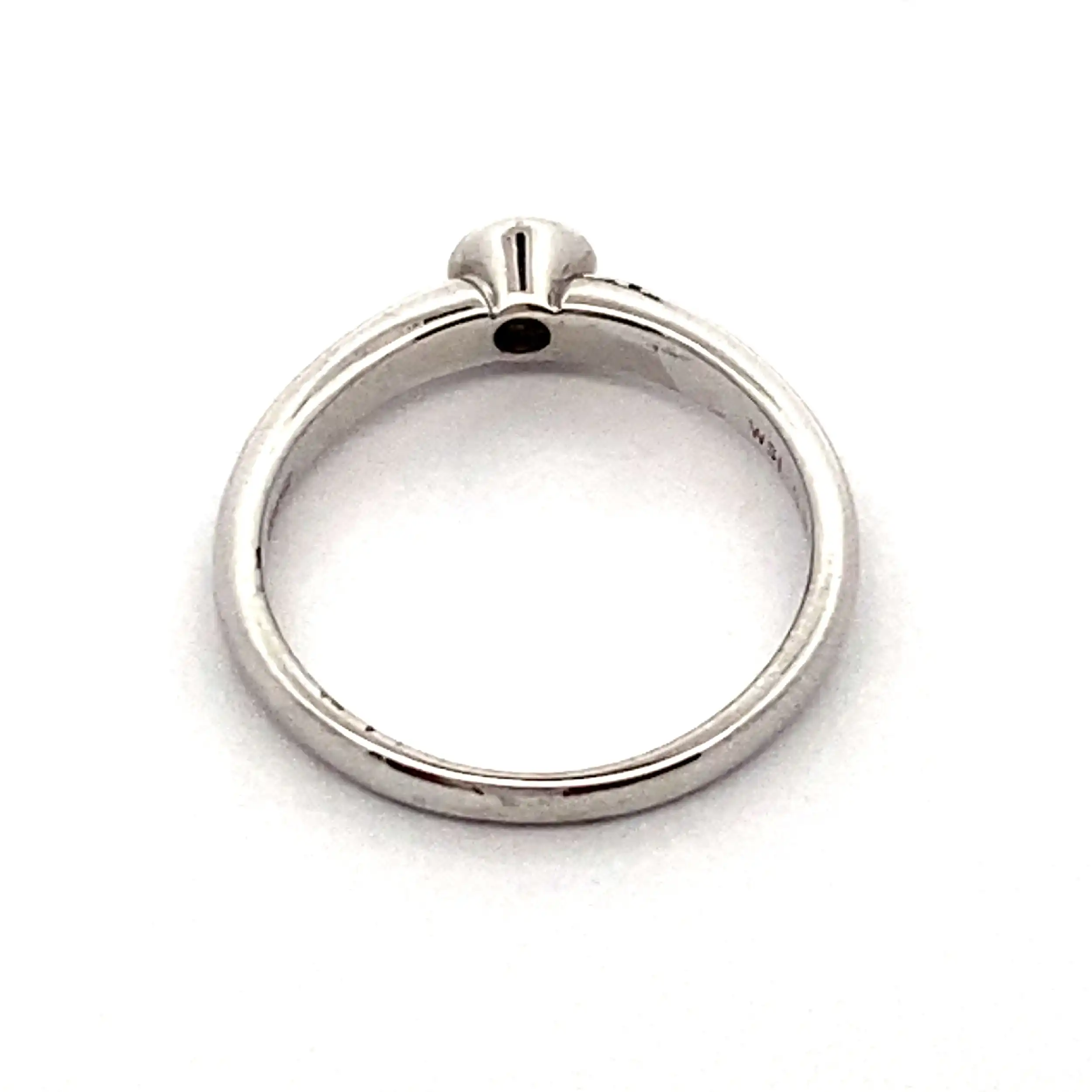 Ring Weißgold "Christ" mit Brillant Solitär, graviert mit 0,10ct