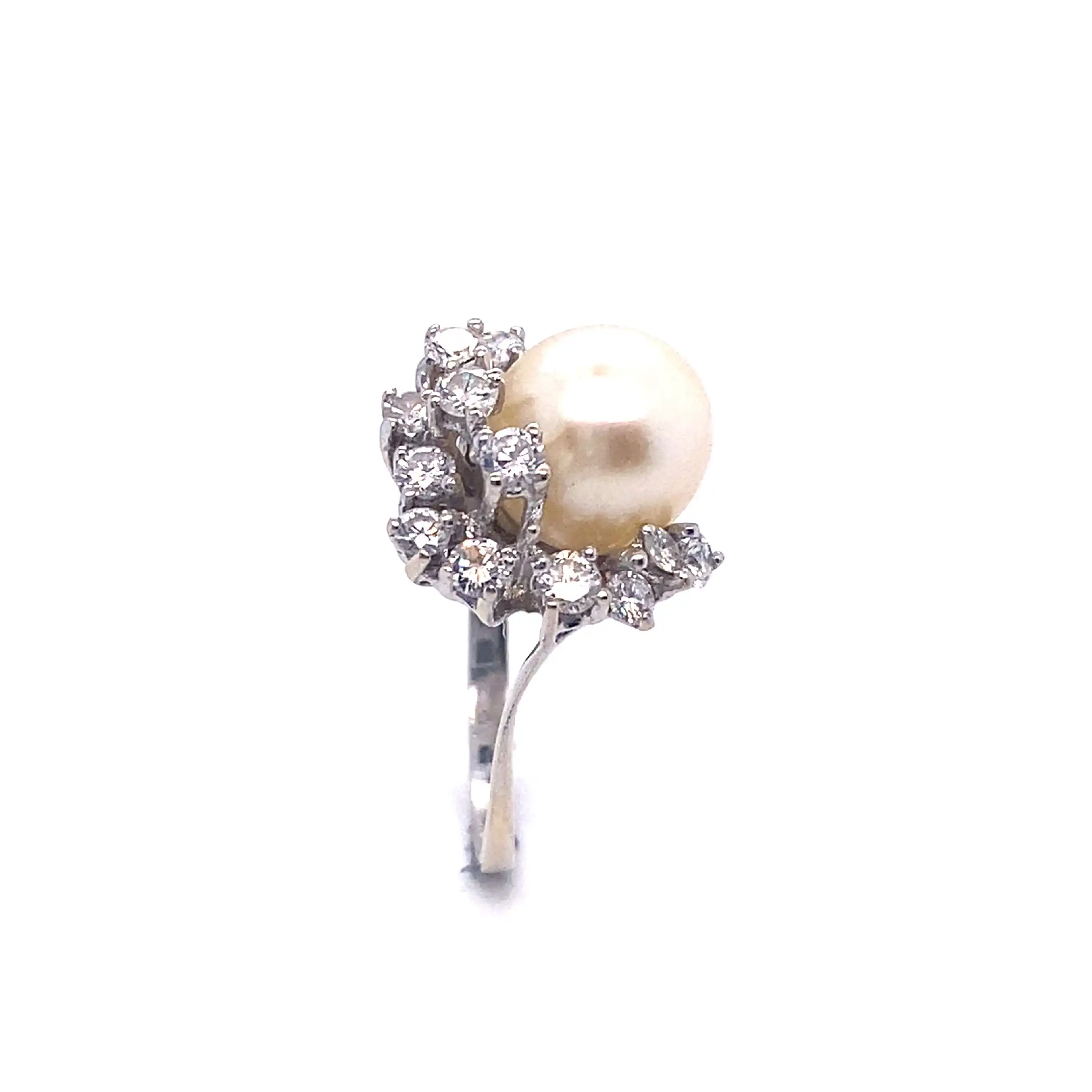Ring Weißgold mit Perle und Brillanten Ring Weißgold mit Perle und Brillanten