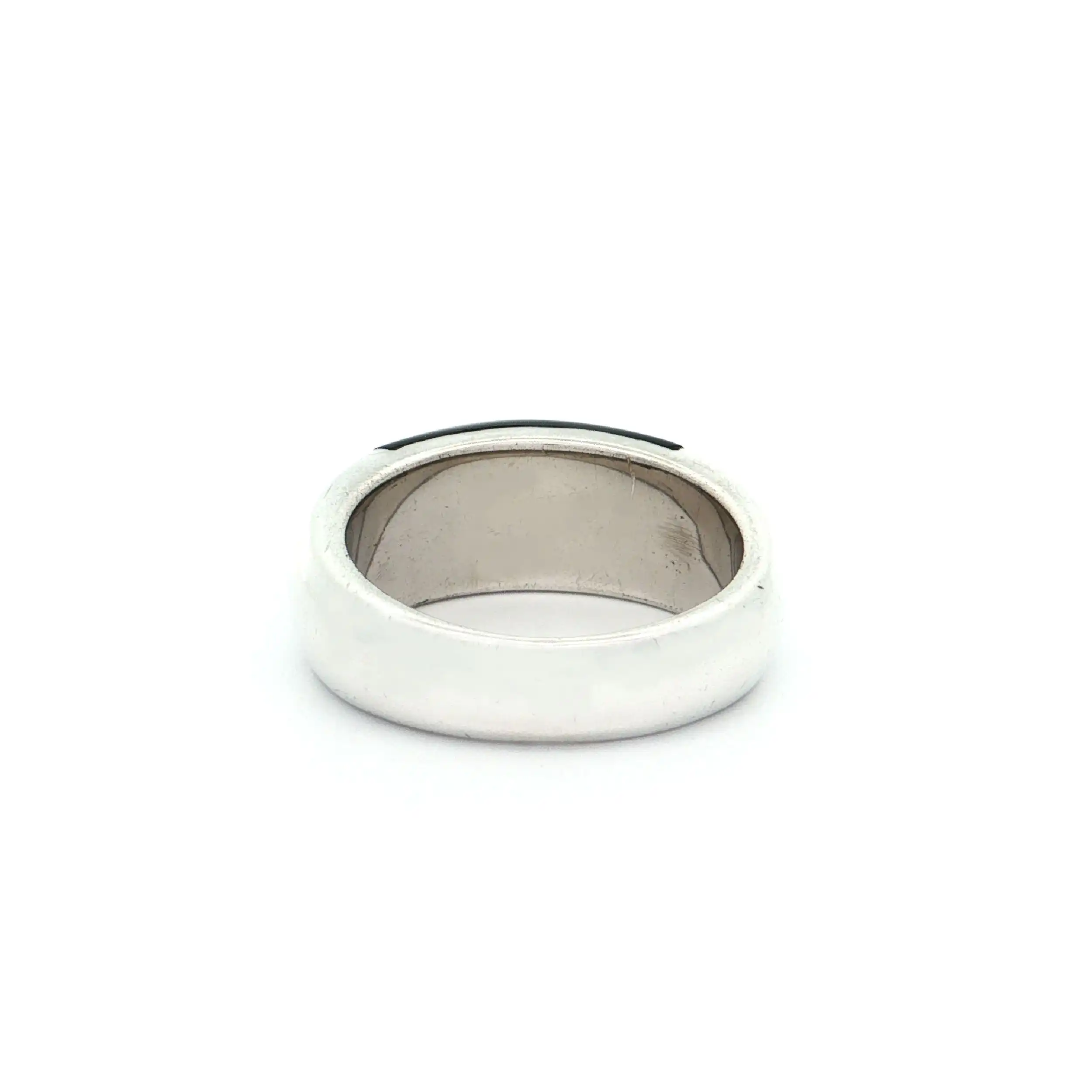 Silberring mit schwarzem Stein Silberring mit schwarzem Stein