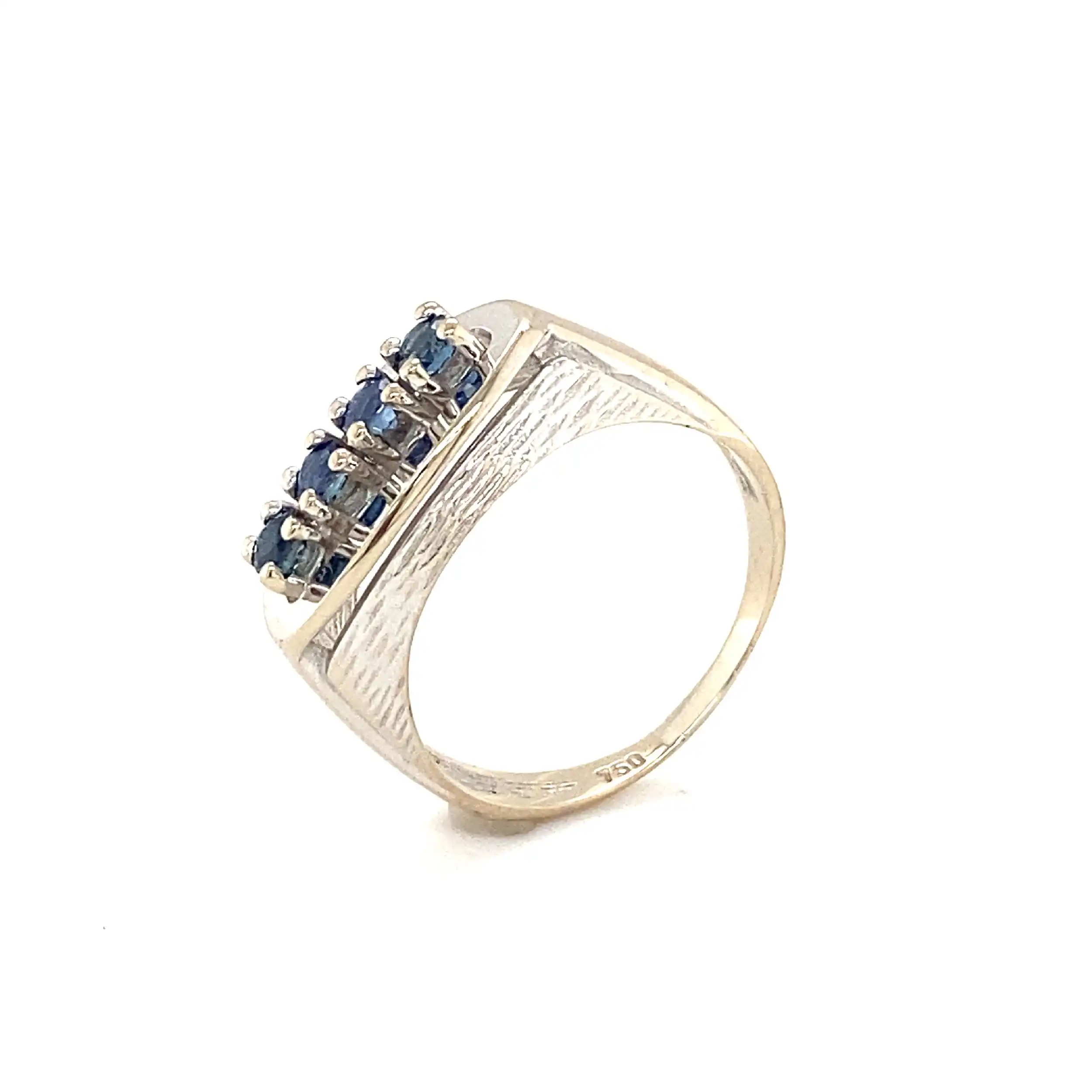 Ring Weißgold mit blauen Farbsteinen
