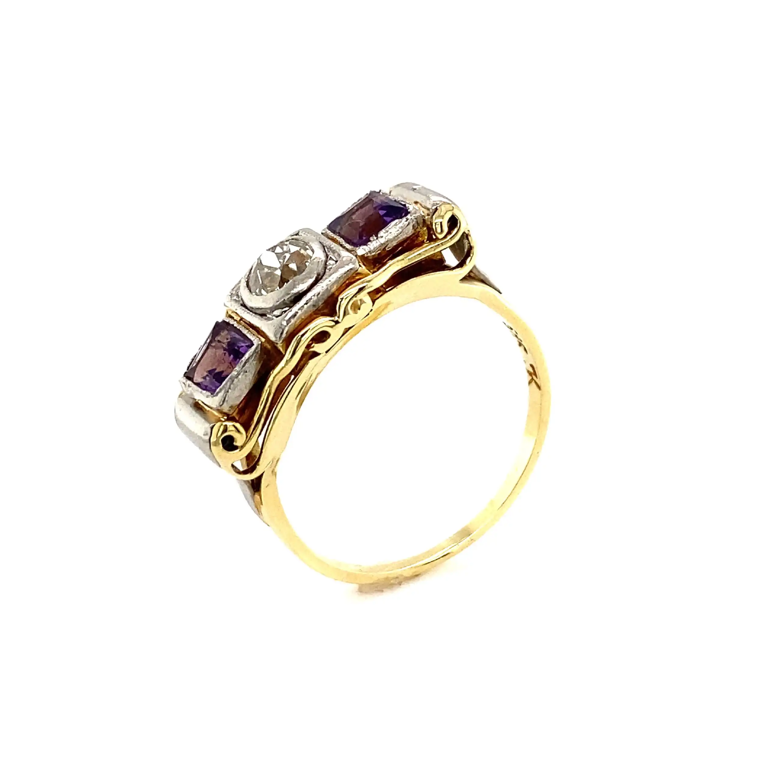 Ring Bicolor mit Amethyst & Altschliff-Brillant Ring Bicolor mit Amethyst & Altschliff-Brillant