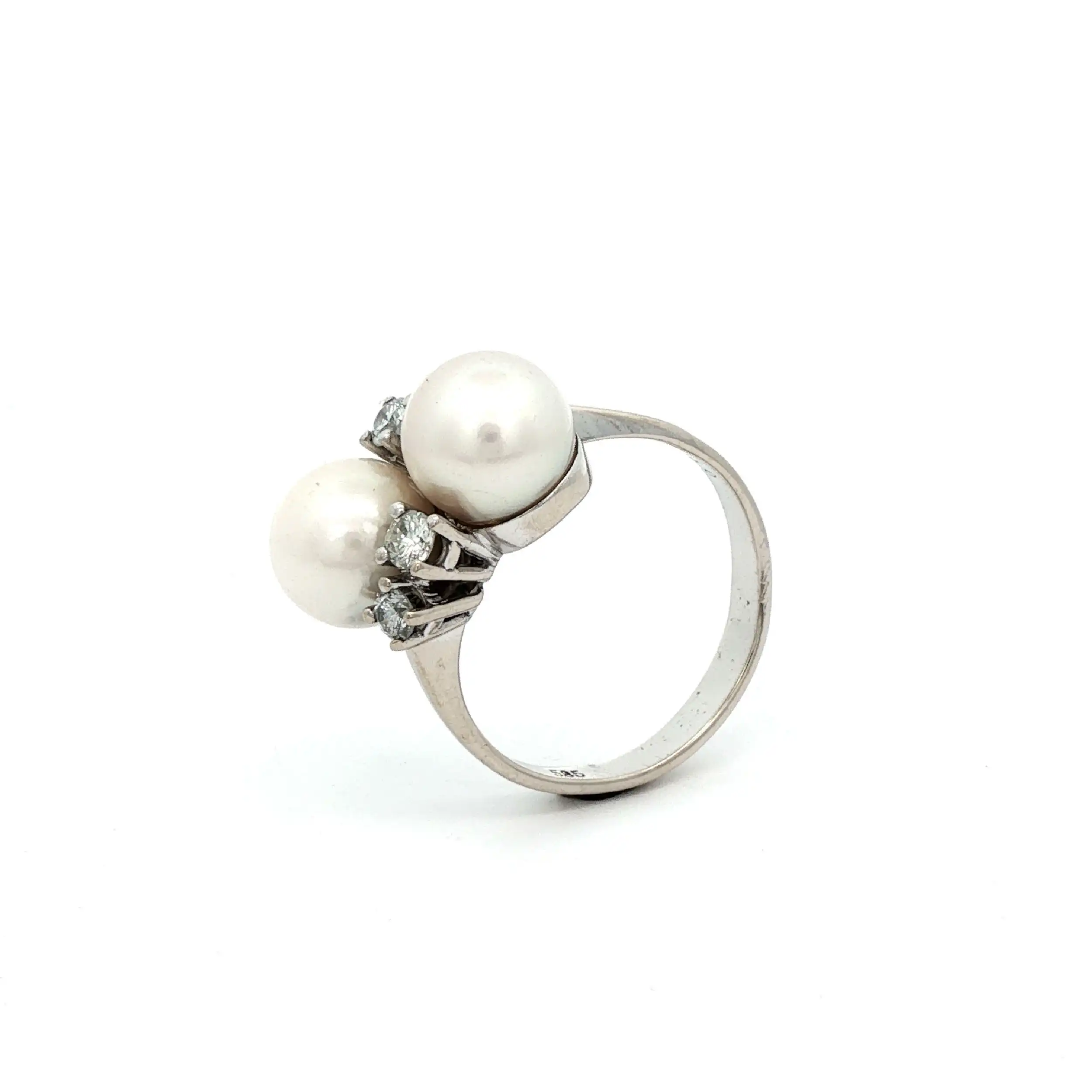 Ring Weißgold mit Perlen und Brillanten Ring Weißgold mit Perlen und Brillanten