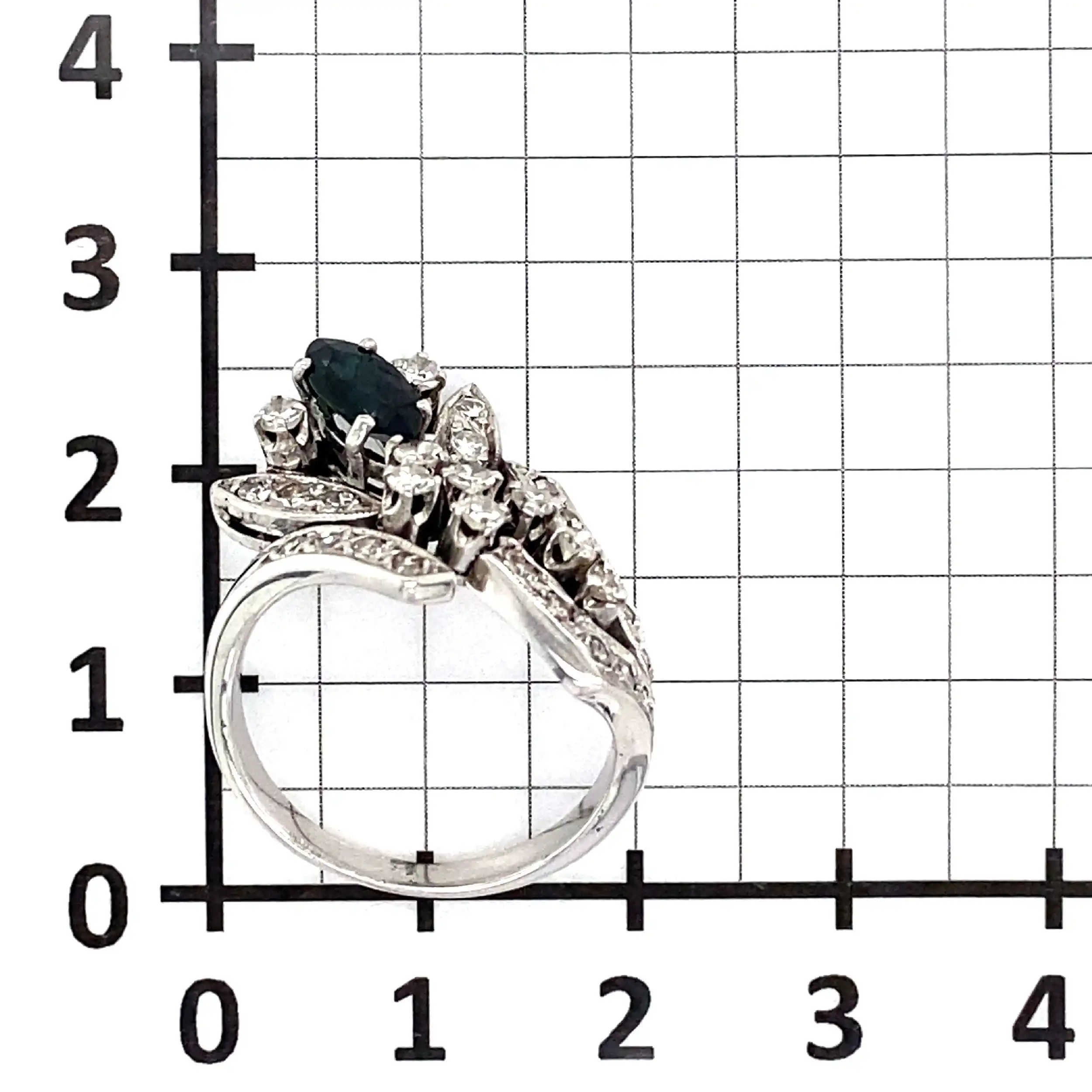 Ring Weißgold mit Saphir und Diamanten Ring Weißgold mit Saphir und Diamanten