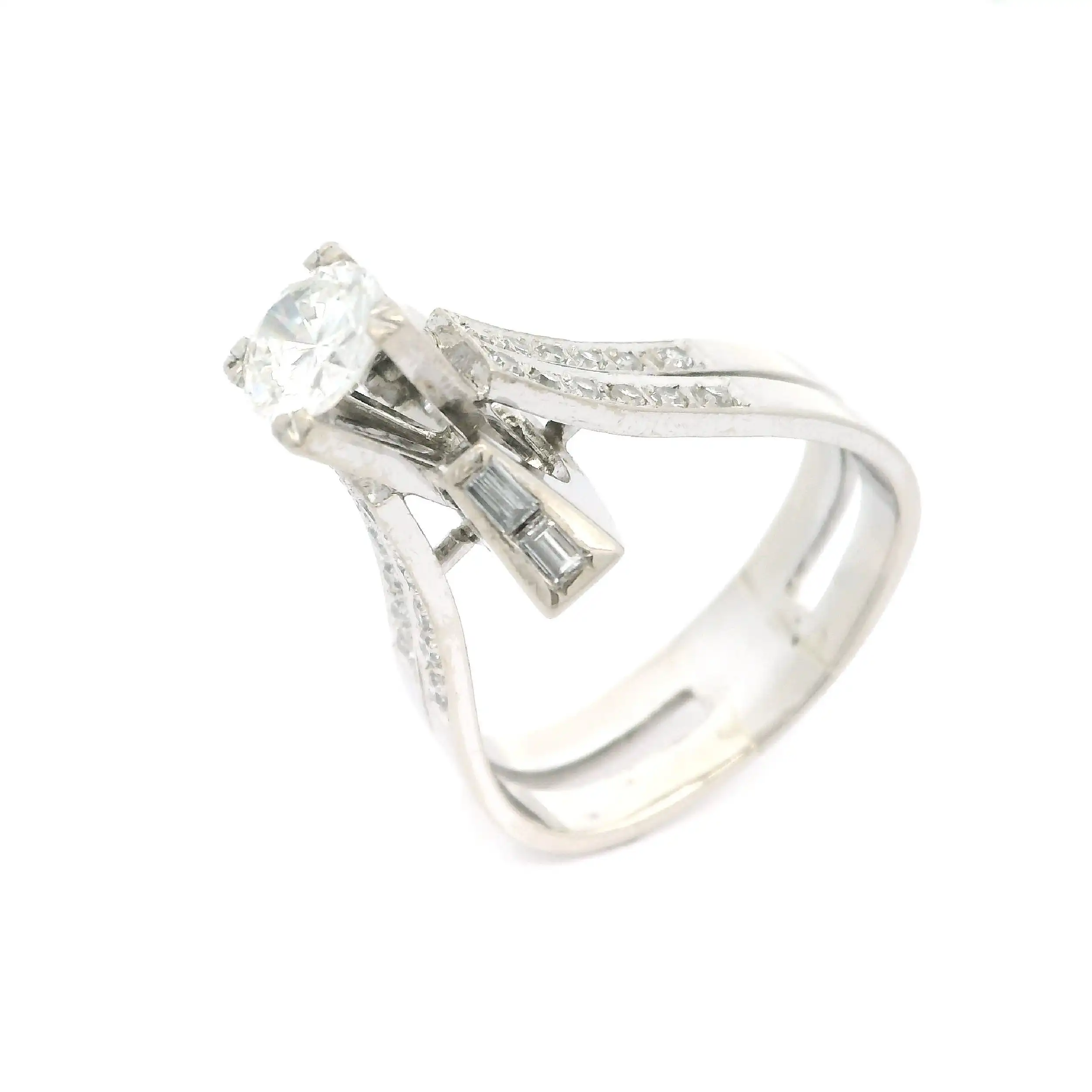 Ring Weißgold mit Diamanten Ring Weißgold mit Diamanten