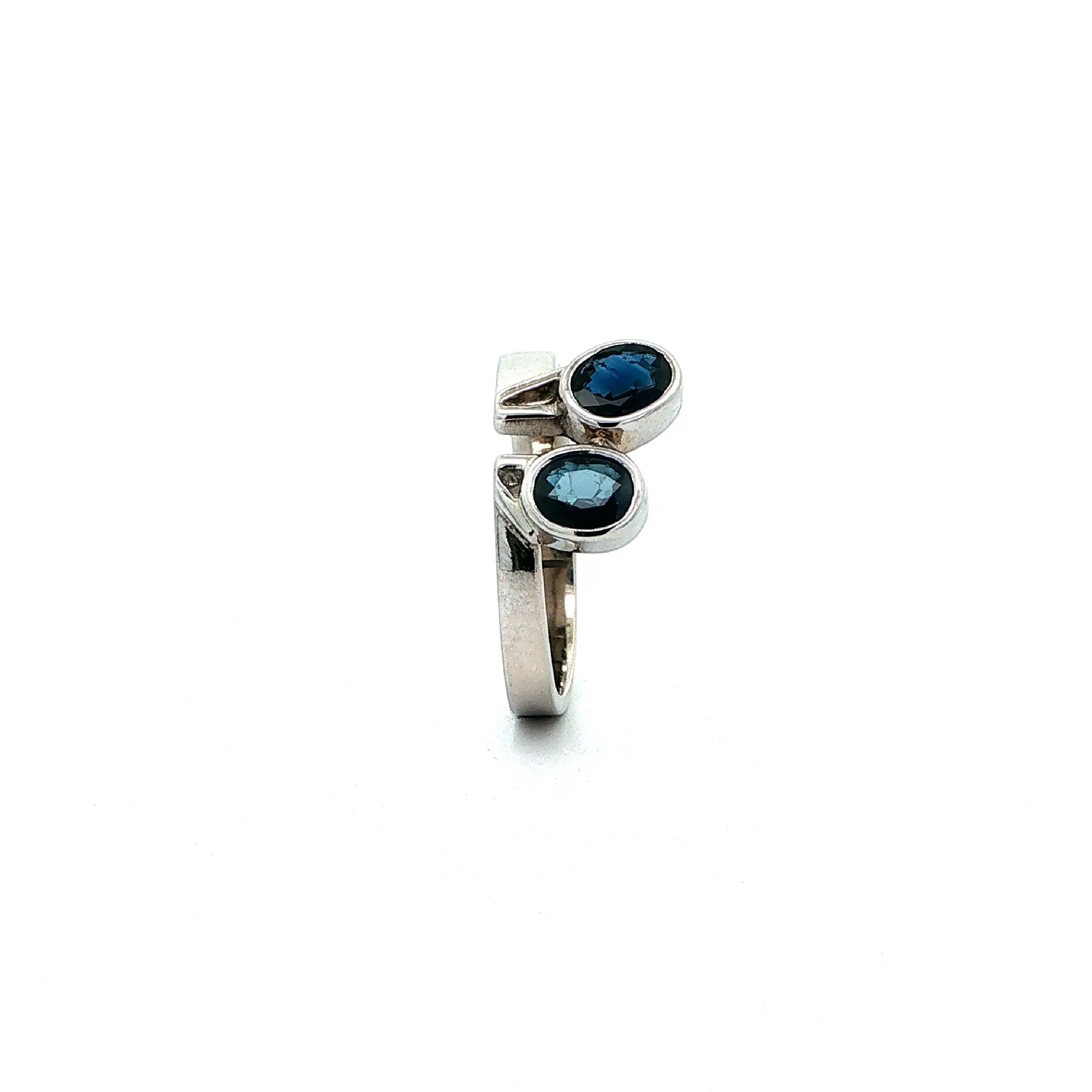 Ring Weißgold mit Saphiren