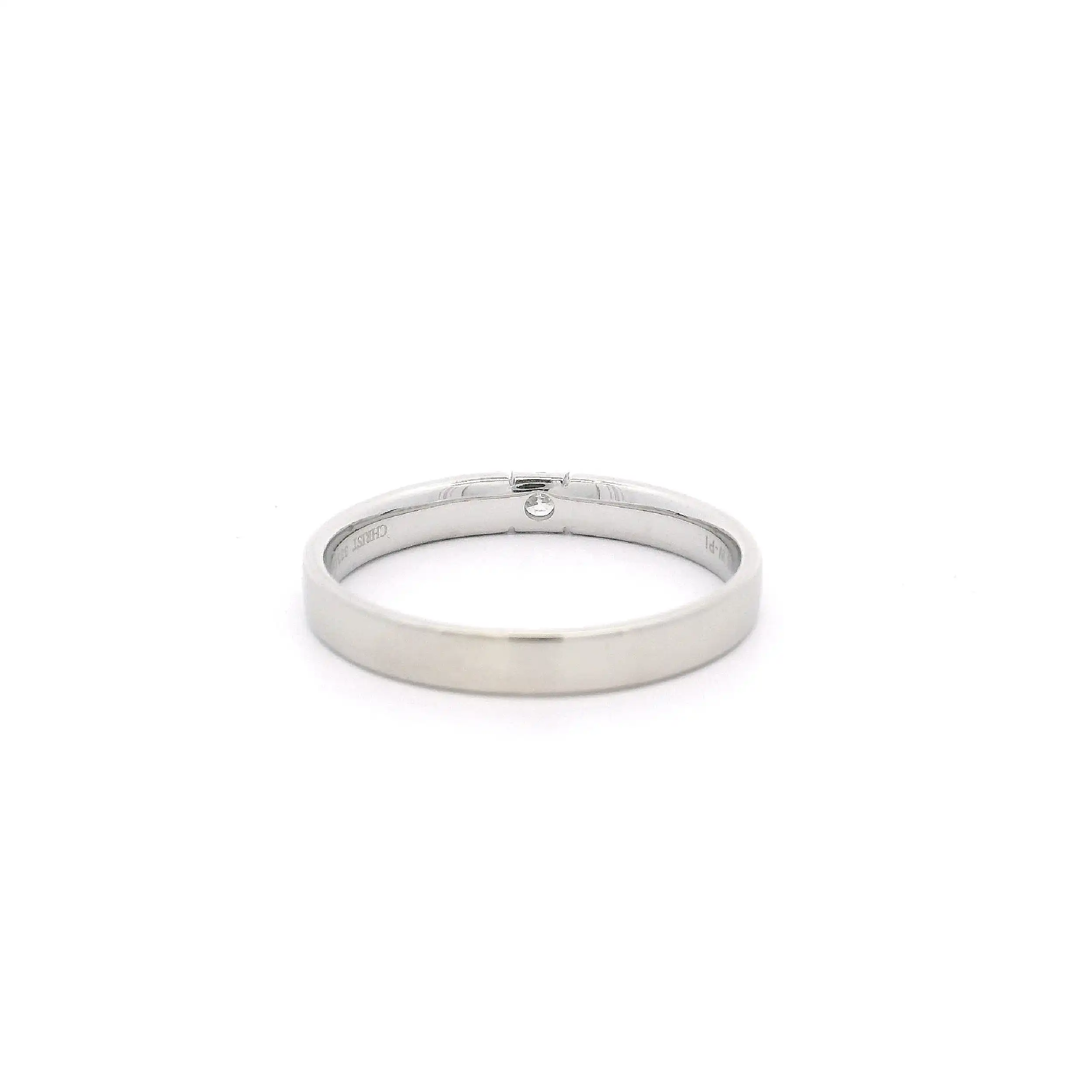 Ring Weißgold Christ mit Brillant, graviert mit 0,06ct. W/P1 Ring Weißgold Christ mit Brillant, graviert mit 0,06ct. W/P1