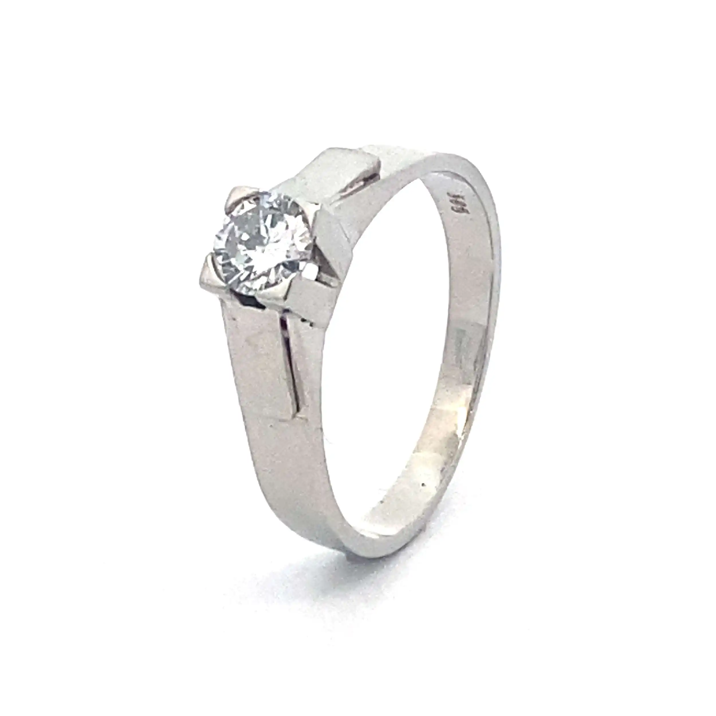 Ring Weißgold mit Brillant Ring Weißgold mit Brillant