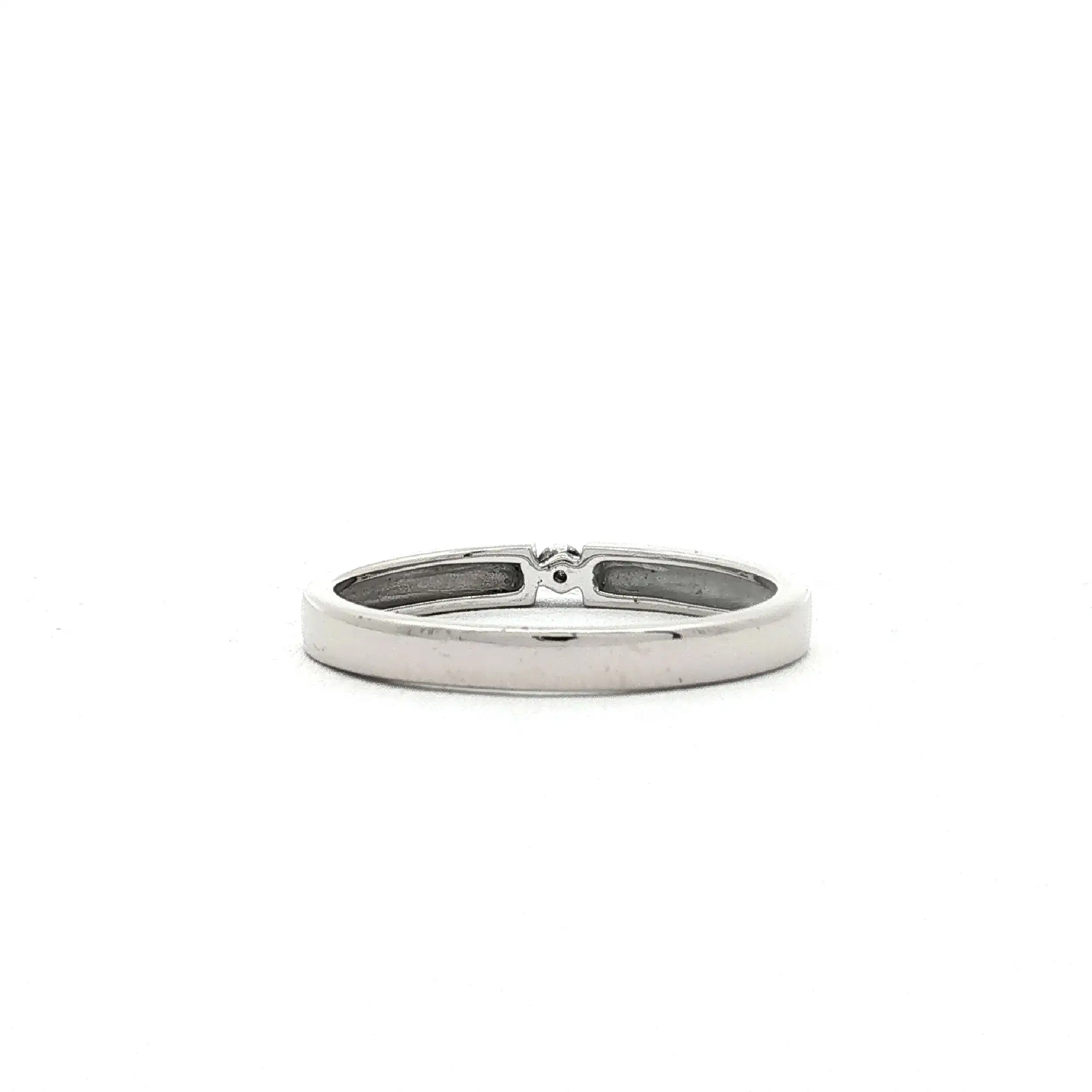 Ring Weißgold mit Brillant Solitär, graviert mit 0,04 ct