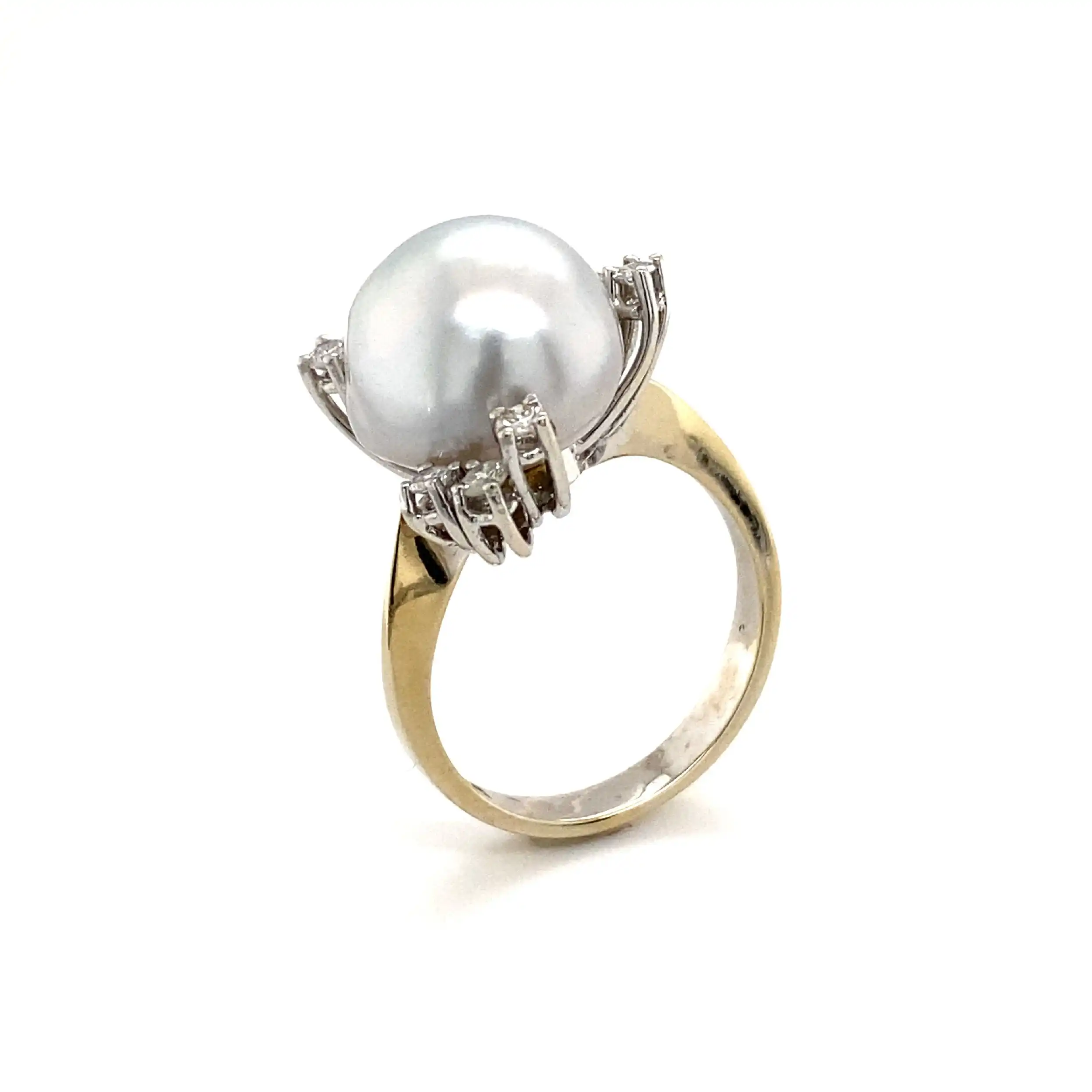 Ring Bicolor mit Perle & Brillanten Ring Bicolor mit Perle & Brillanten