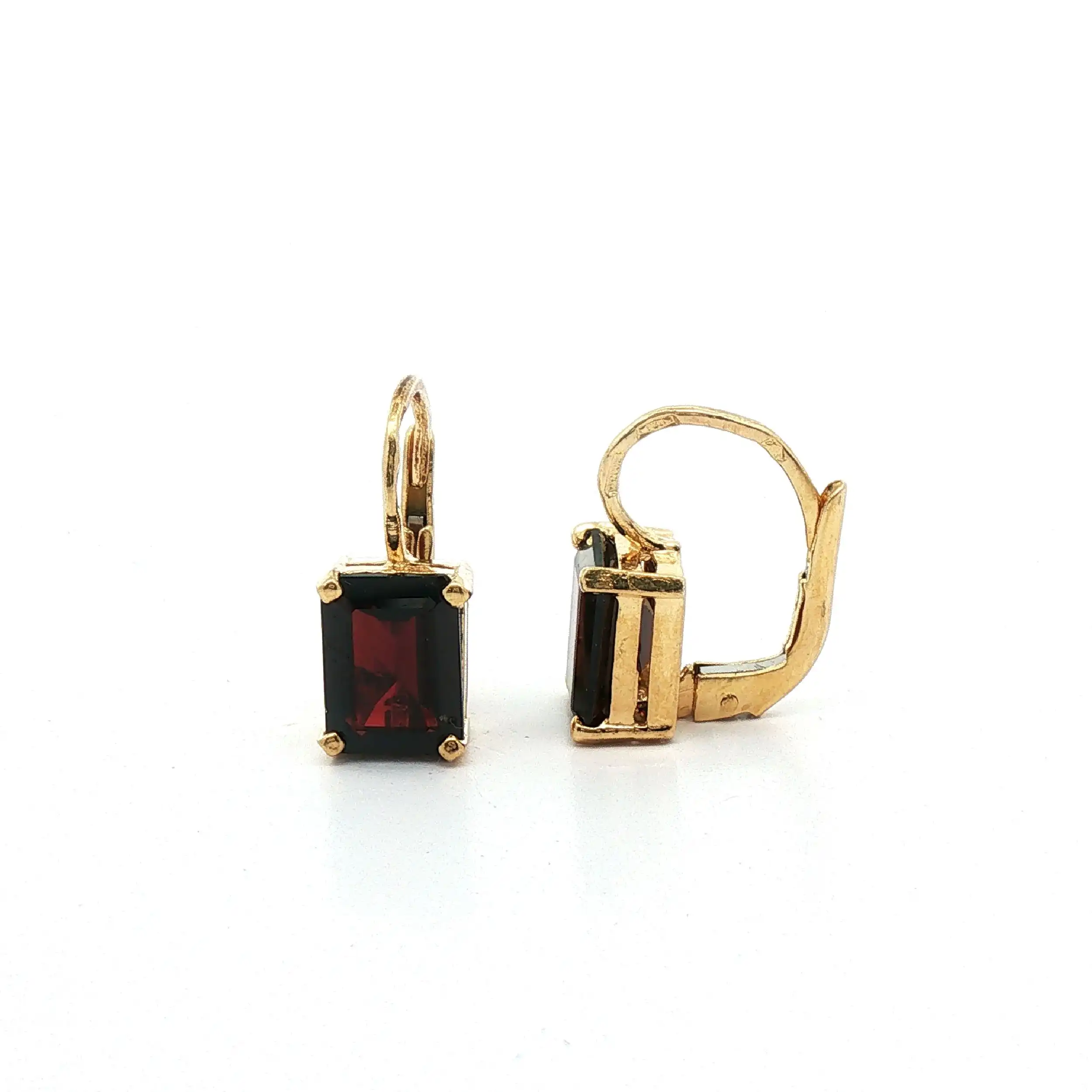 Ohrringe Gelbgold mit Granat