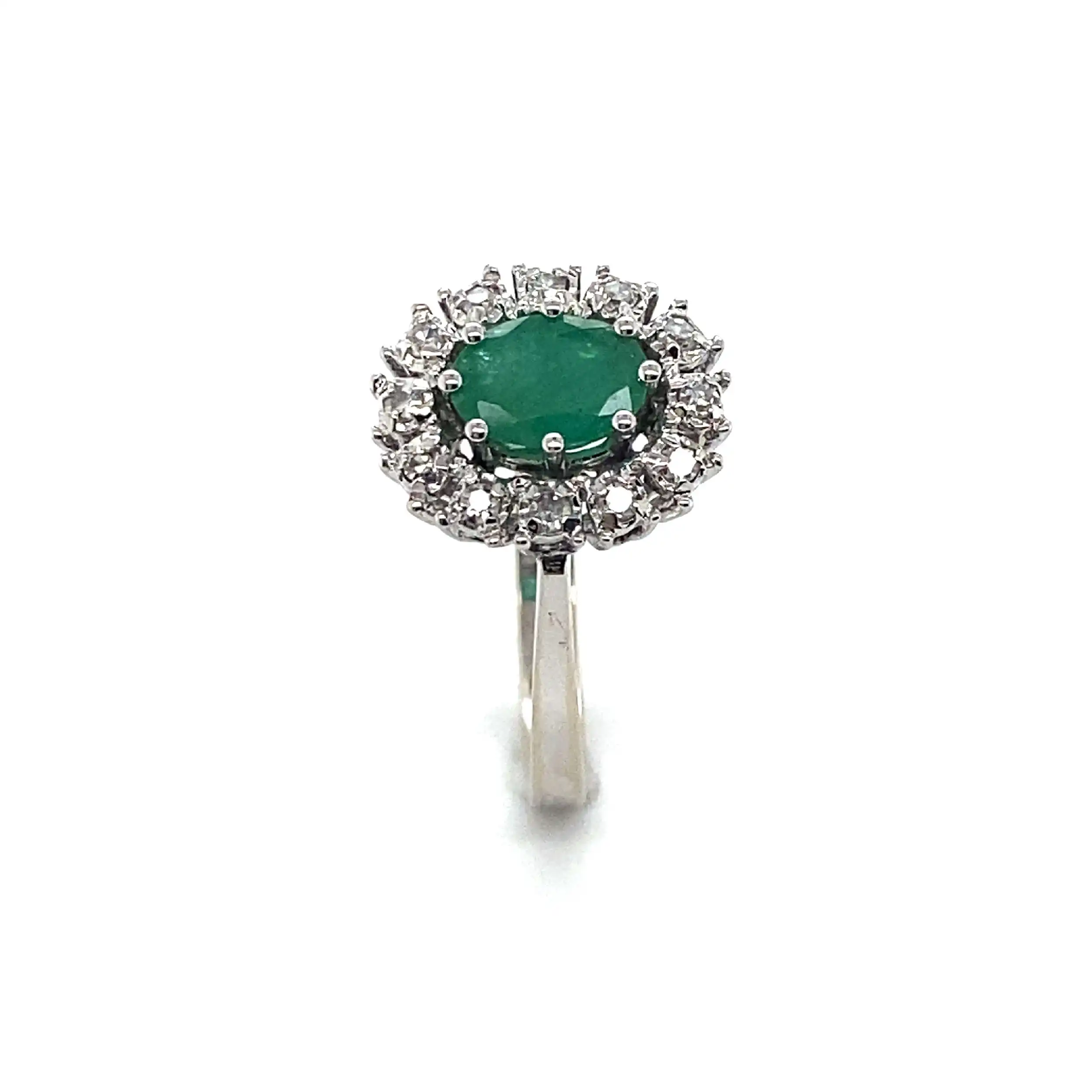 Ring Weißgold mit Smaragd und Brillanten, graviert mit 0,18ct Ring Weißgold mit Smaragd und Brillanten, graviert mit 0,18ct