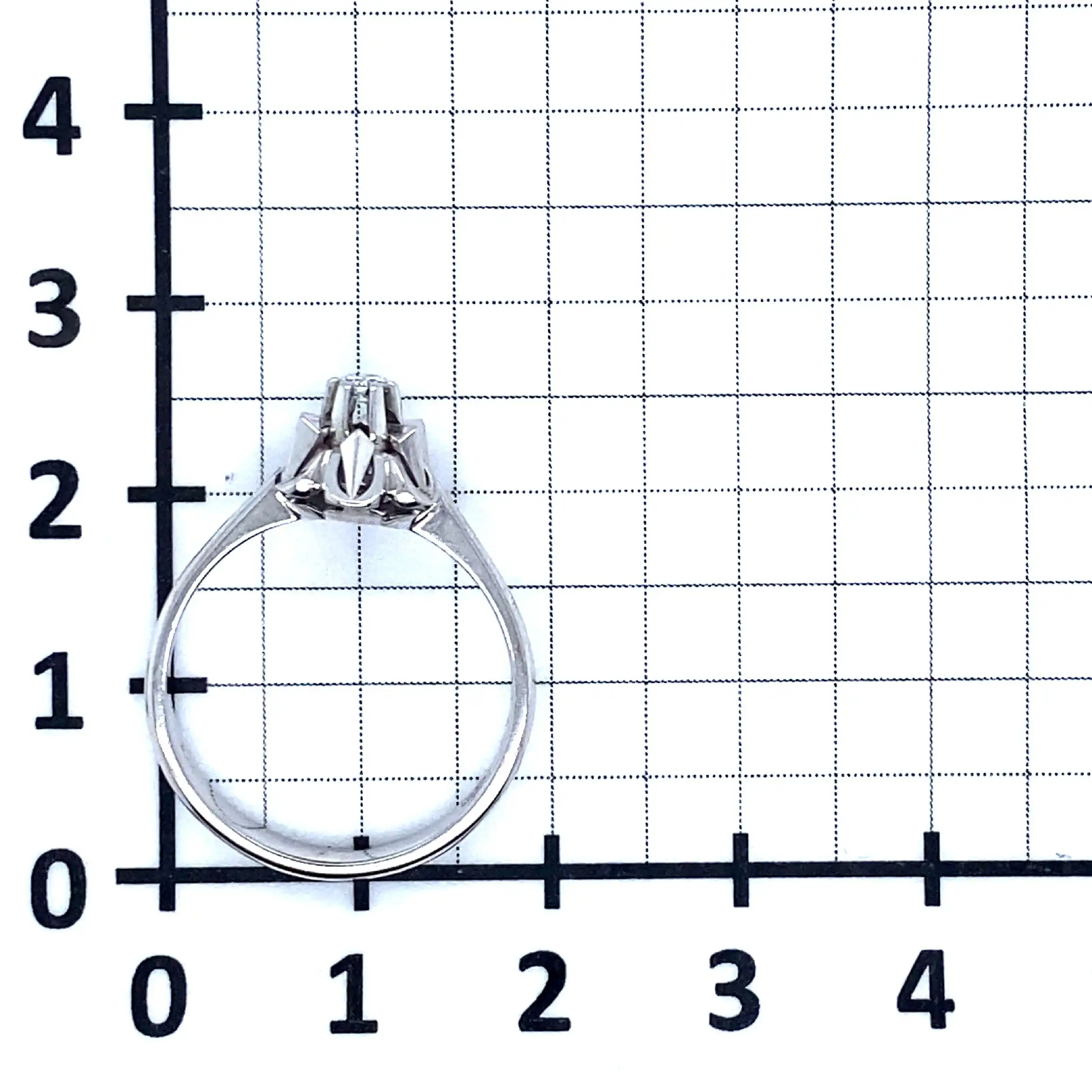 Ring Weißgold mit Brillant, graviert mit 0,07ct.