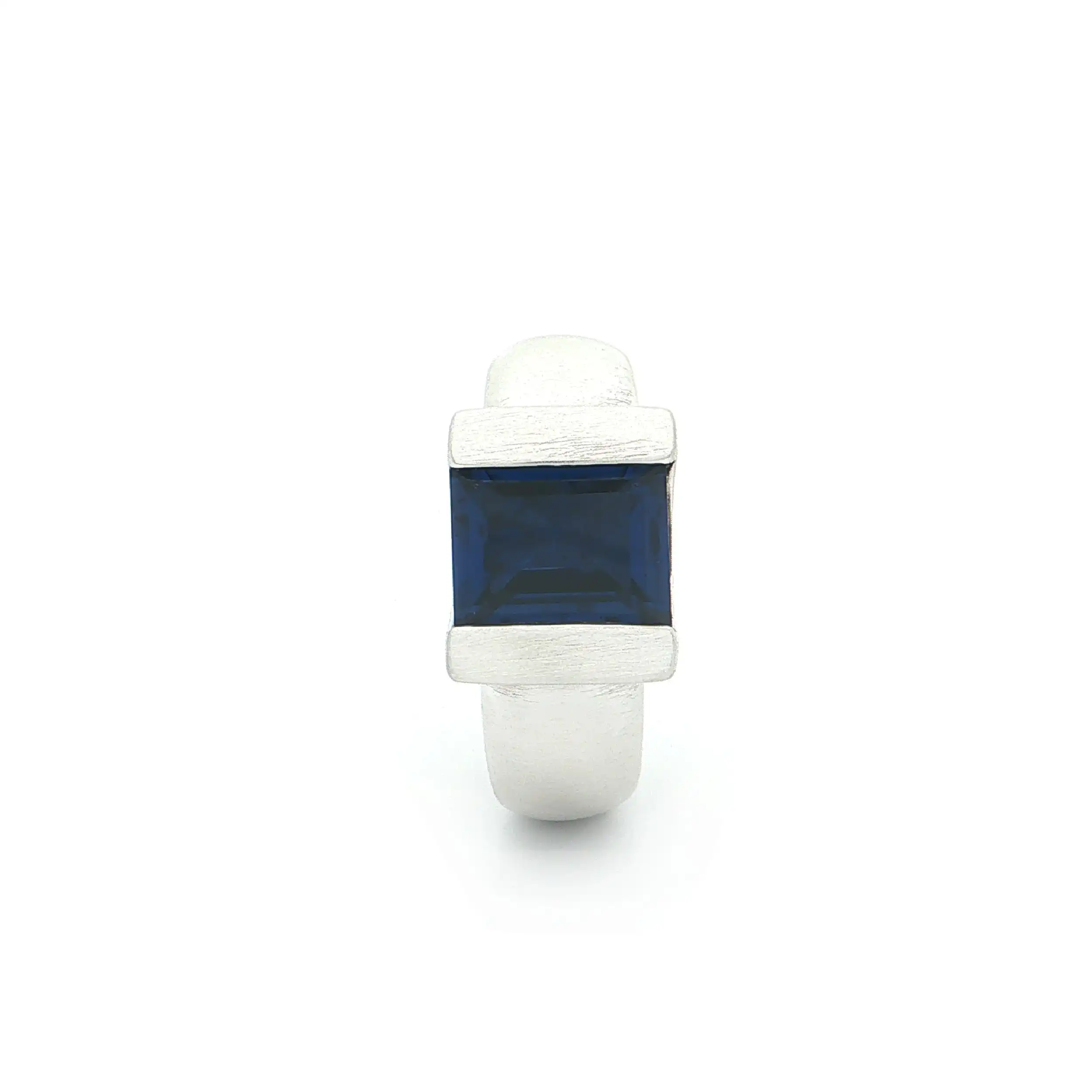 Ring Silber mit snythetischem Spinell Ring Silber mit snythetischem Spinell